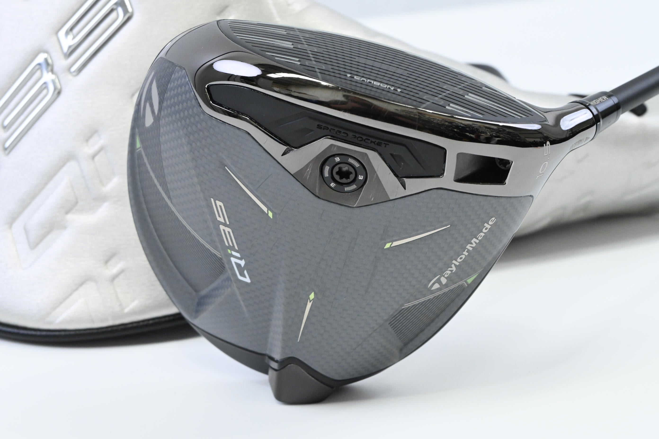 Taylormade Qi35 Driver / 10.5 Degree / Senior Flex Vanquish 4 Shaft
