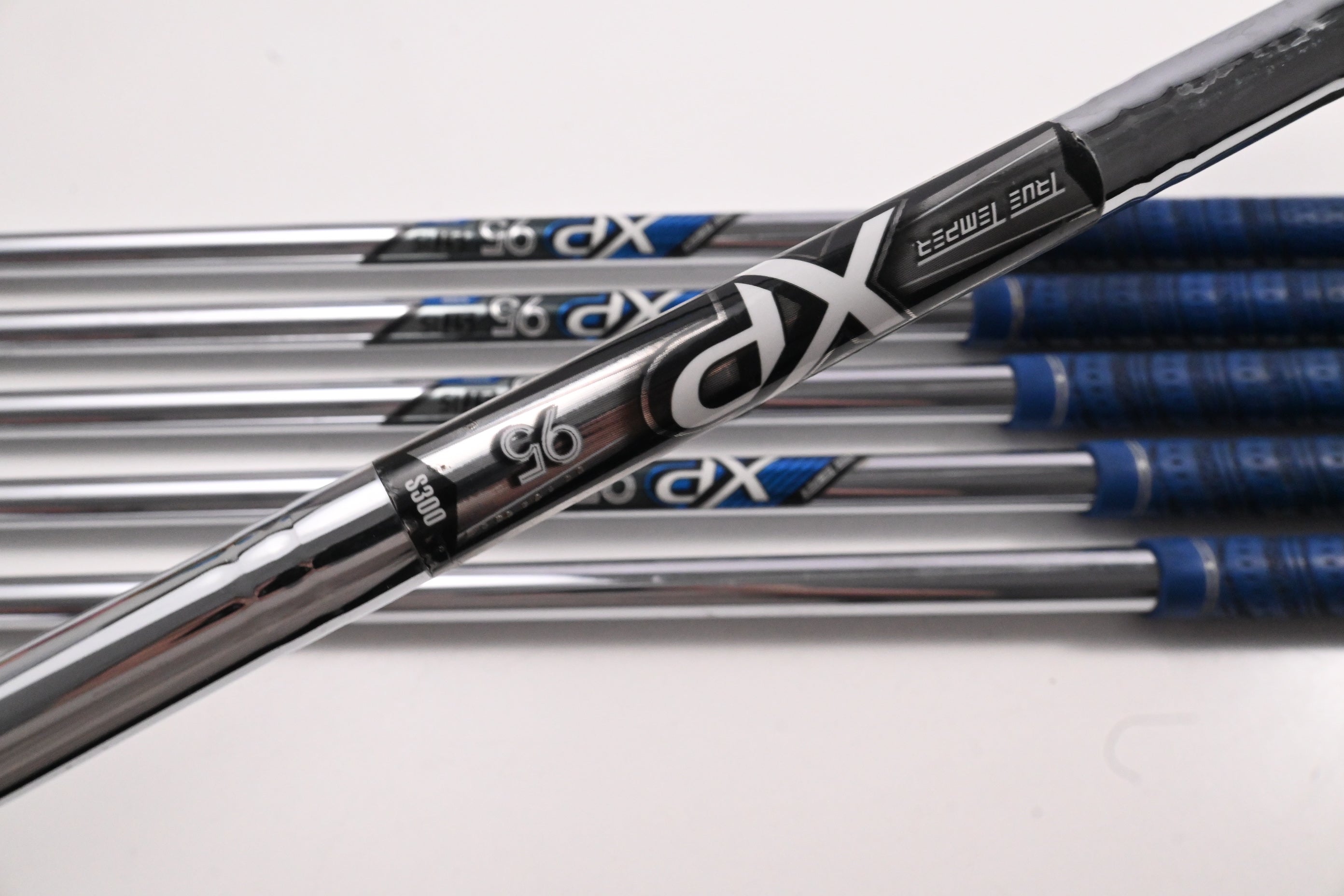 Callaway Apex 19 Irons / 6-PW+AW / Stiff Flex XP 95 S300 Shafts