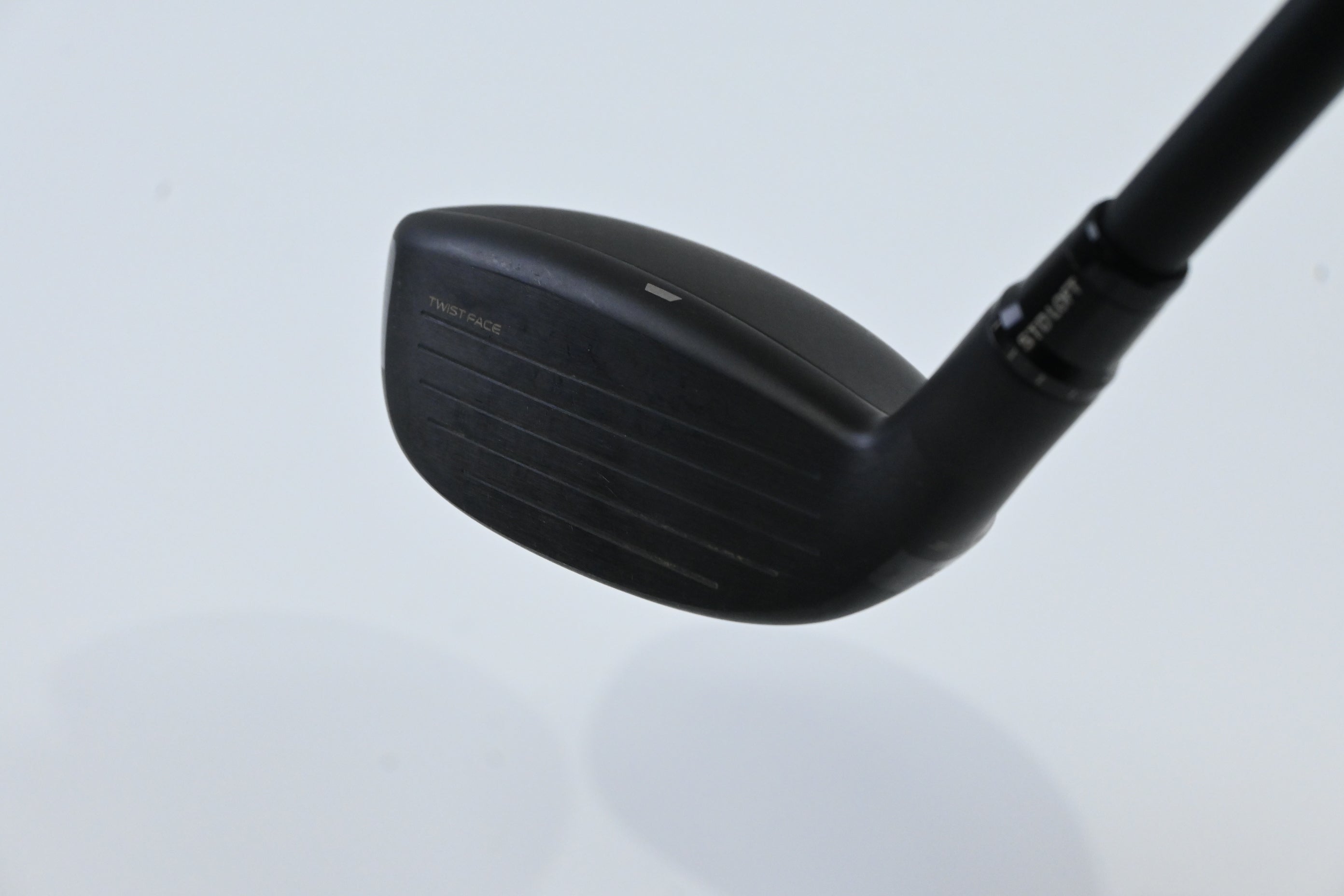 Taylormade Qi4D #3 Hybrid / 19 Degree / Regular Flex KBS Reax 65 Shaft