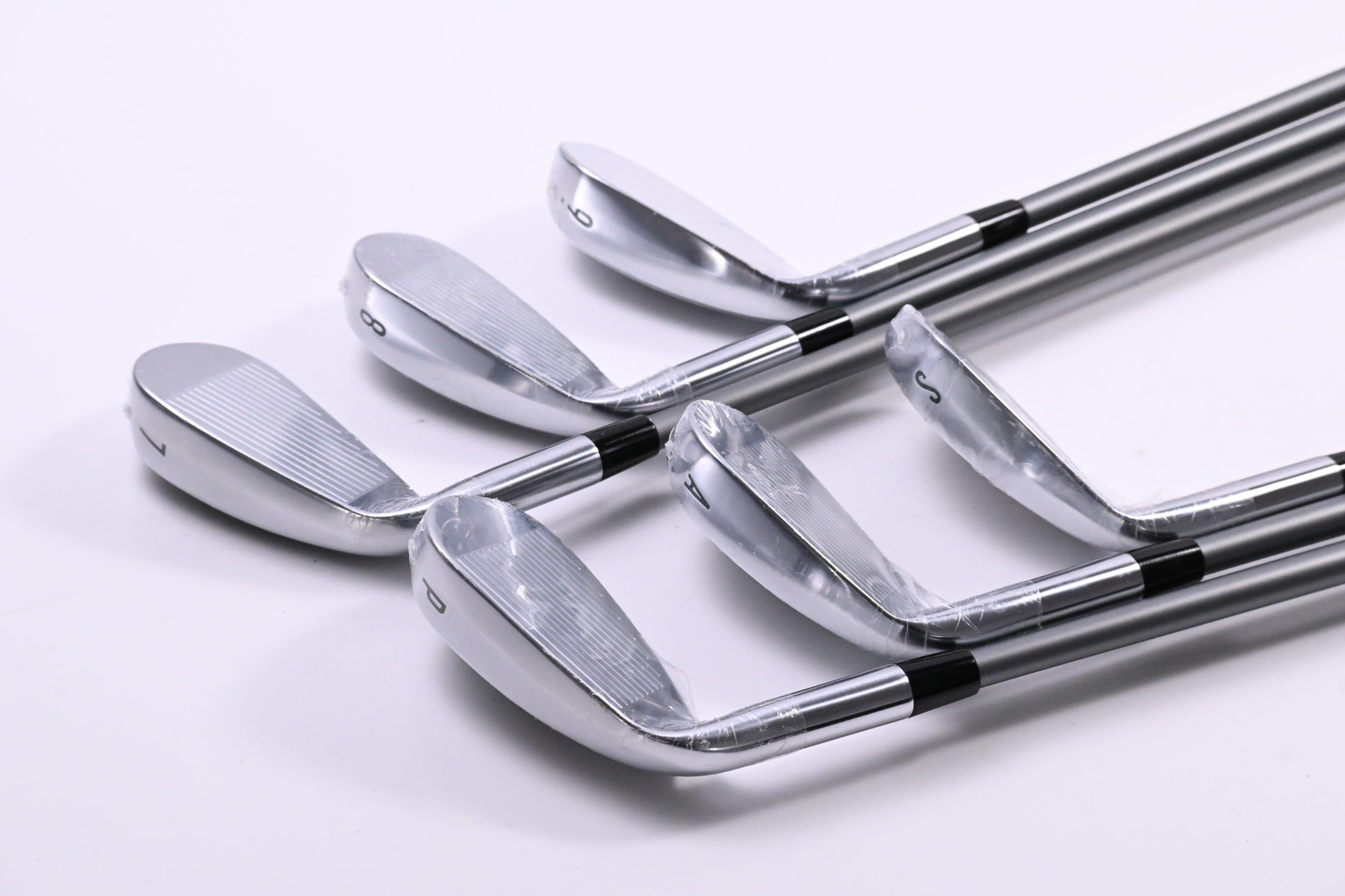 Callaway Quantum Max OS Irons / 7-PW+GW+SW / Regular Flex Denali Silver 60
