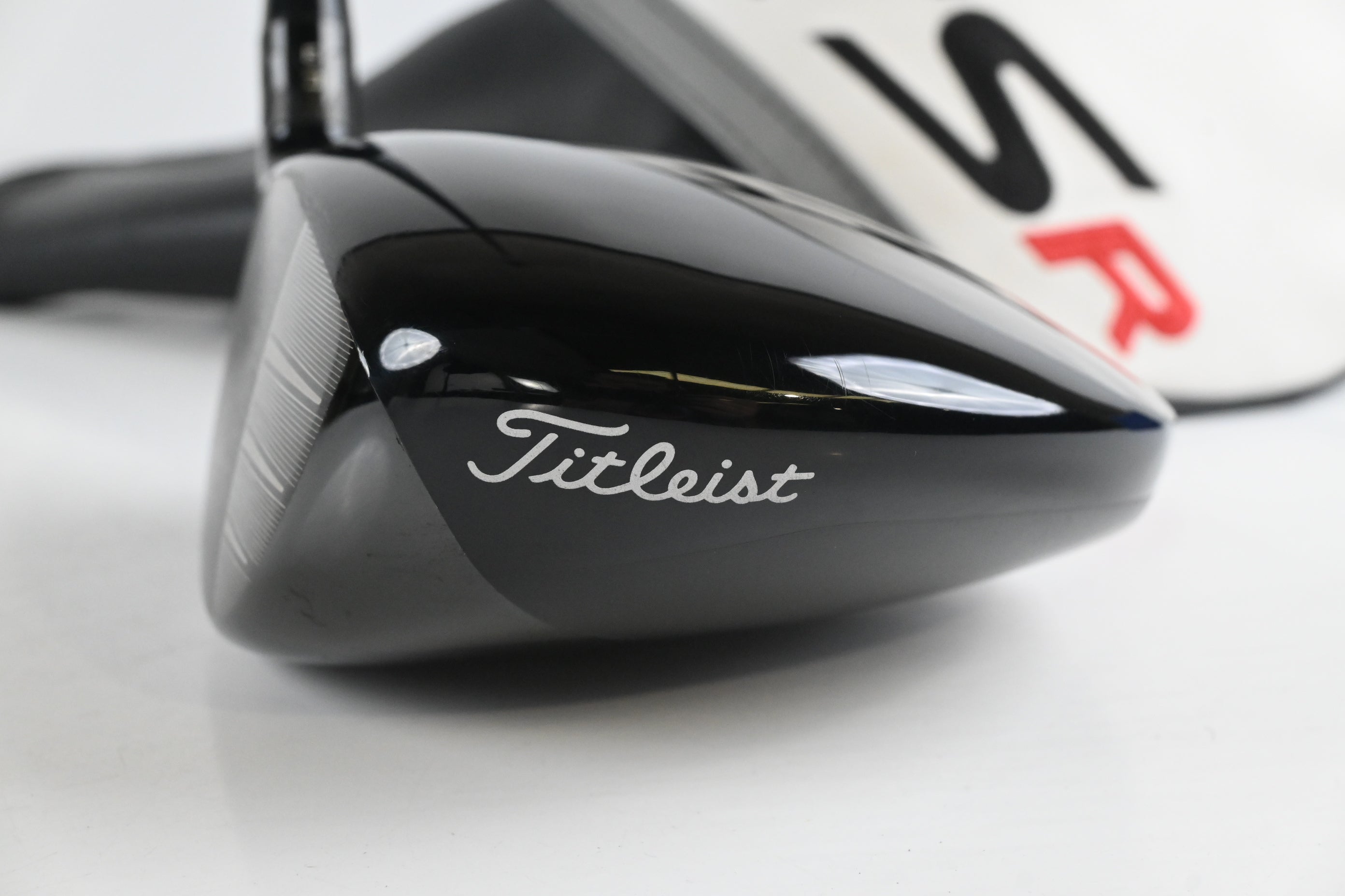 Titleist GT2 Driver / 10 Degree / Stiff Flex Tour AD XC-7 Shaft