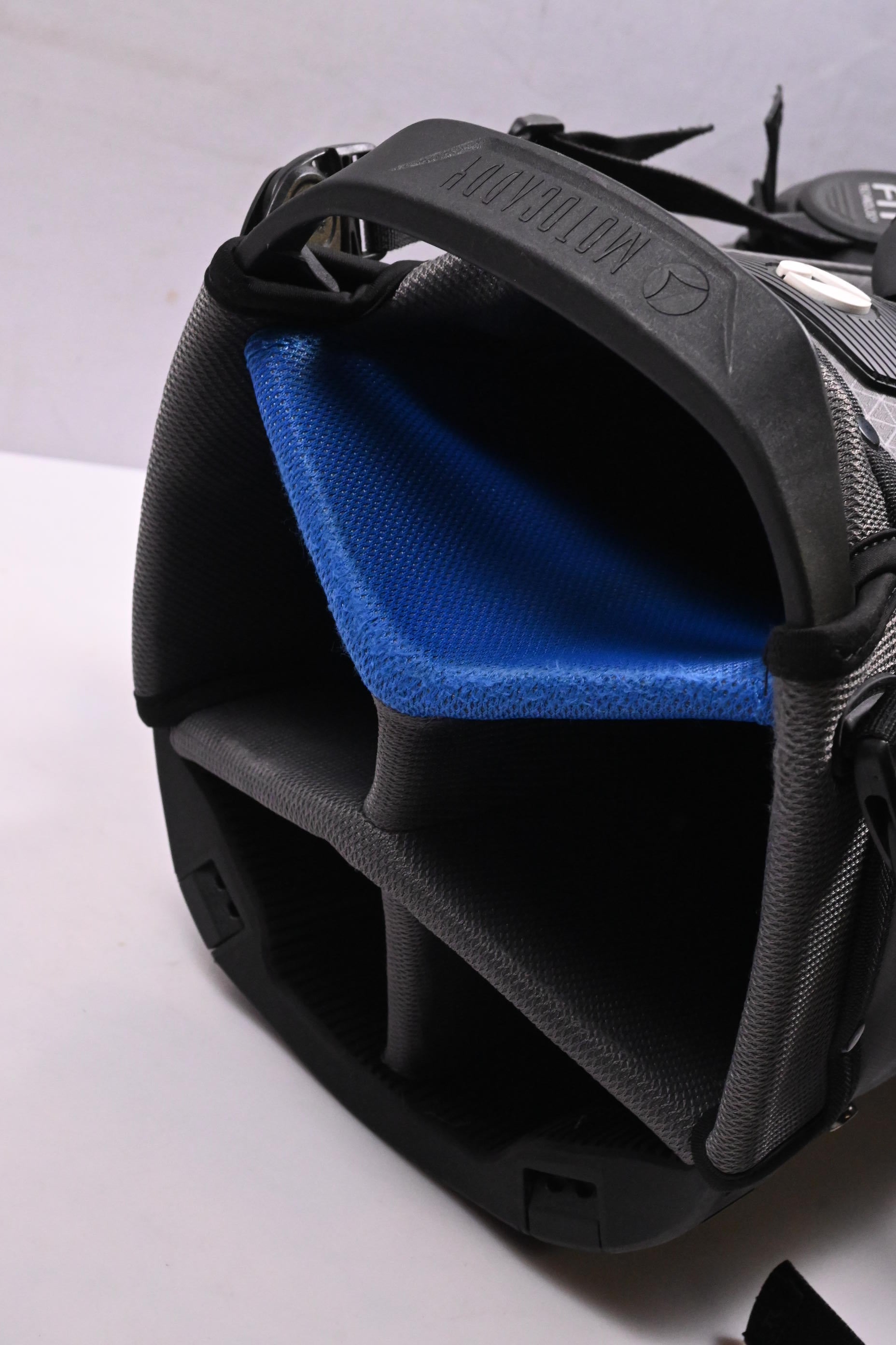 Motocaddy AquaFlex Waterproof Stand Bag / 5-Way Divider / Grey & Blue