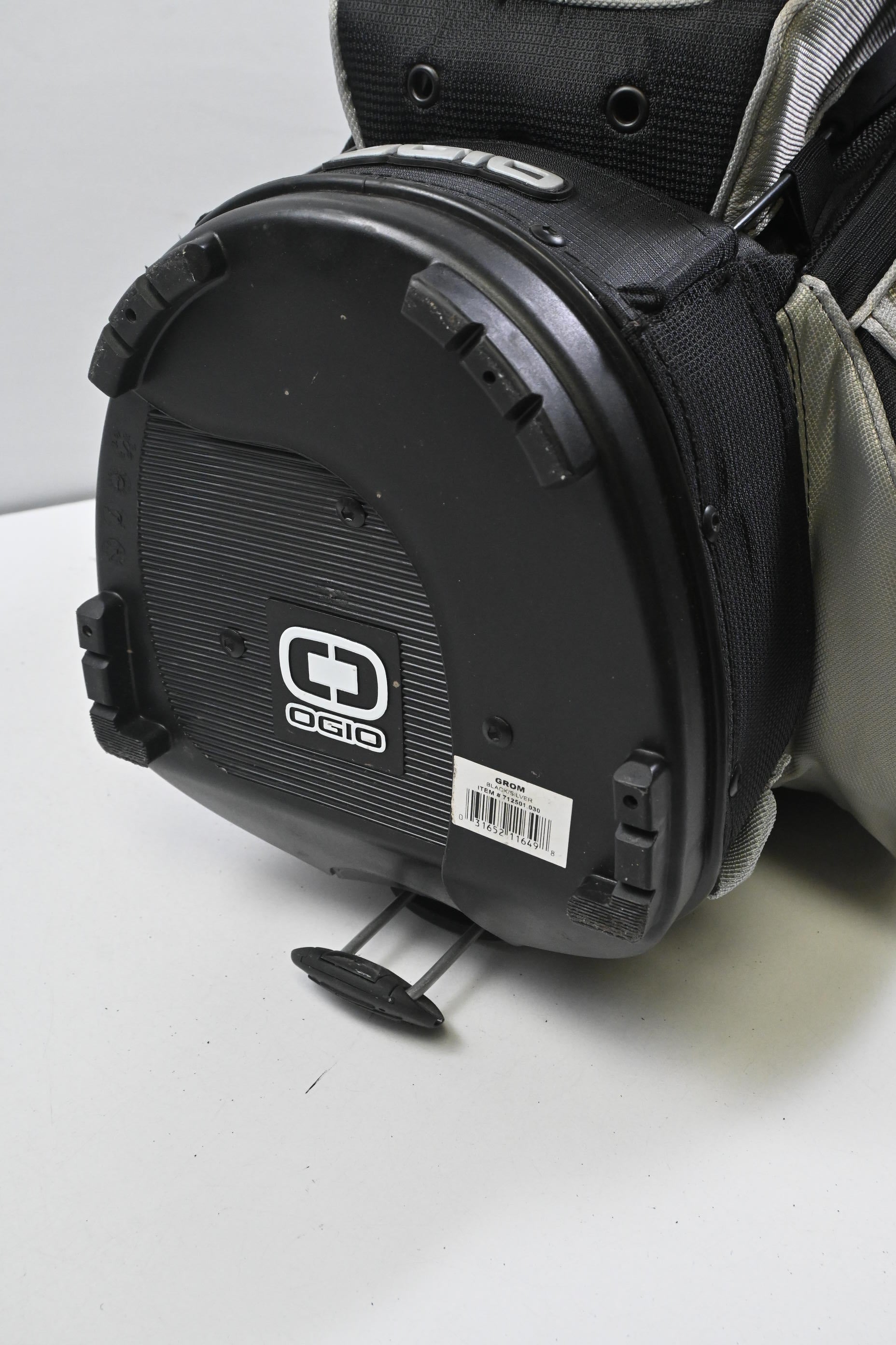 Ogio GRDM Stand Bag / 8-Way Divider / Black & Silver
