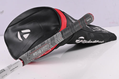 Taylormade Stealth Driver / 10.5 Degree / Stiff Flex HZRDUS Smoke RDX Red 60