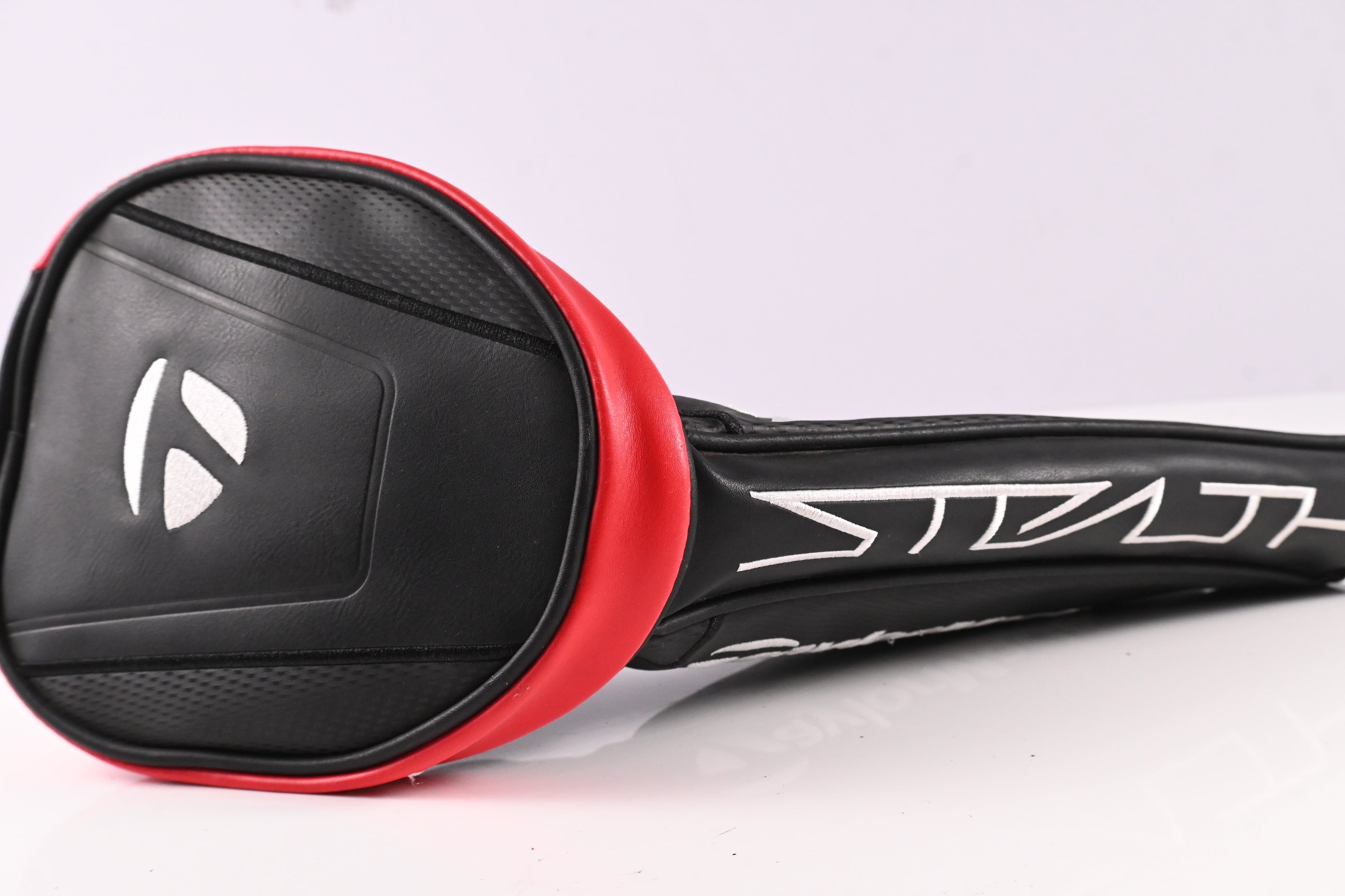 Left Hand Taylormade Stealth HD Driver / 9 Degree / Stiff Flex Ventus Blue 5