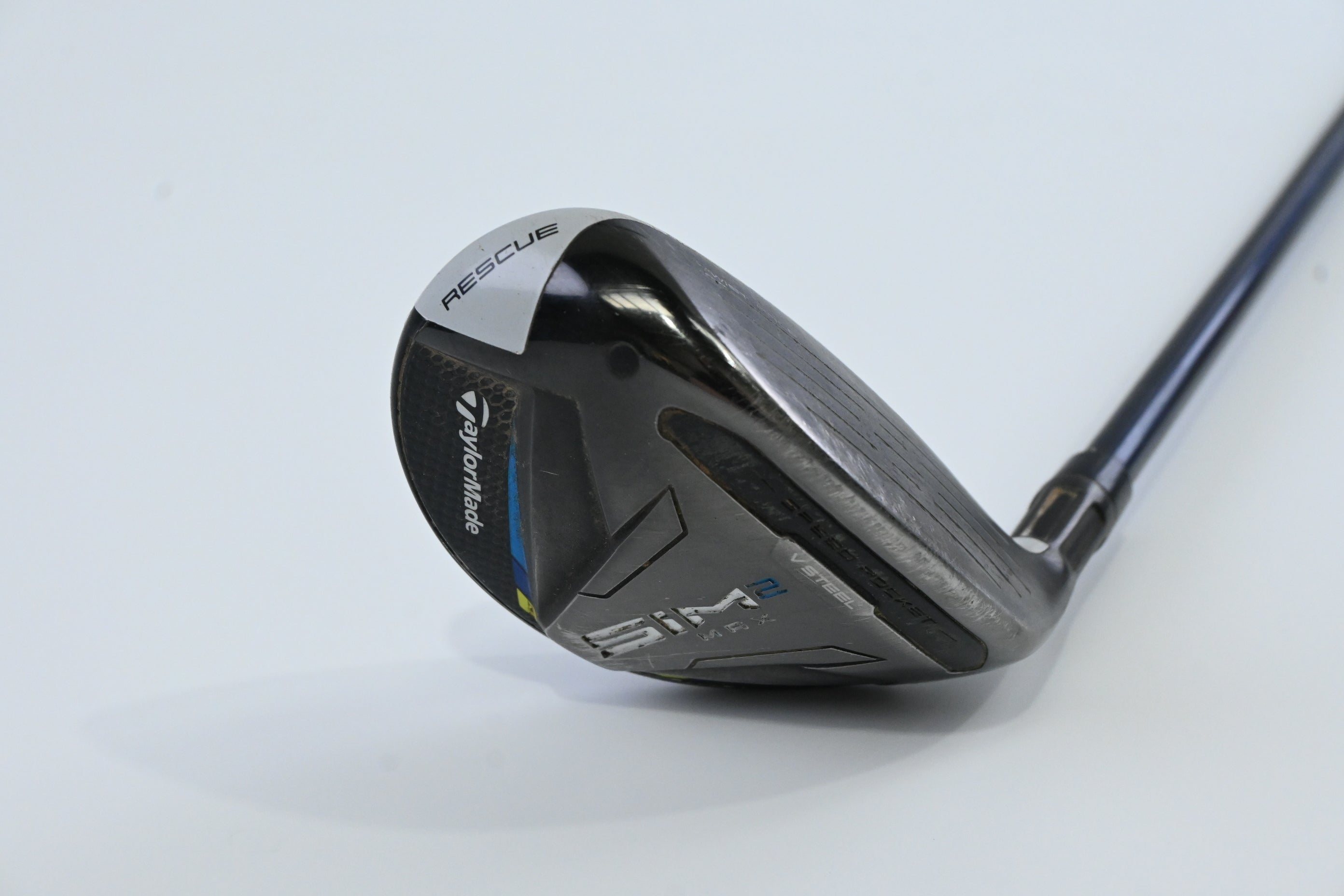 Taylormade SIM2 Max #4 Hybrid / 22 Degree / Regular Flex Fujikura Ventus Blue 6