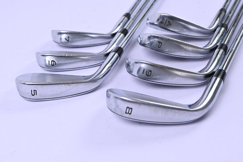 Callaway Rogue ST Pro Irons / 5-PW+GW / Regular Flex Elevate MPH 95 Shafts