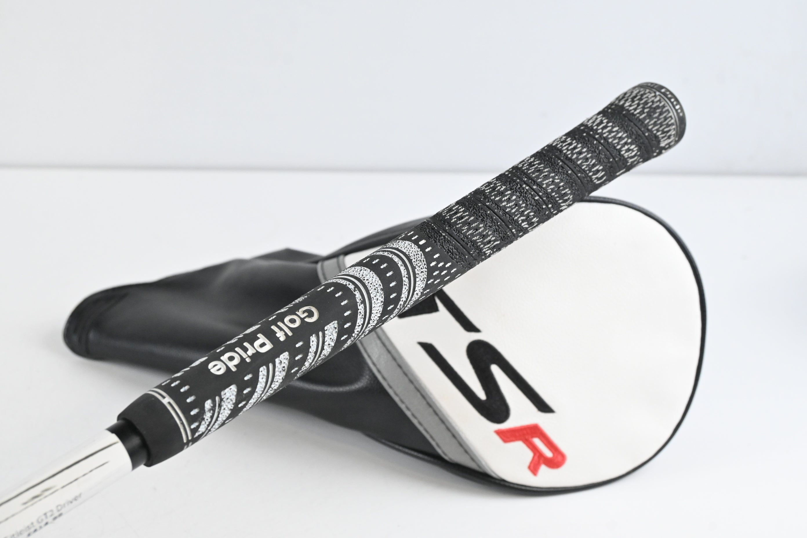 Titleist GT2 Driver / 10 Degree / Stiff Flex Tour AD XC-7 Shaft