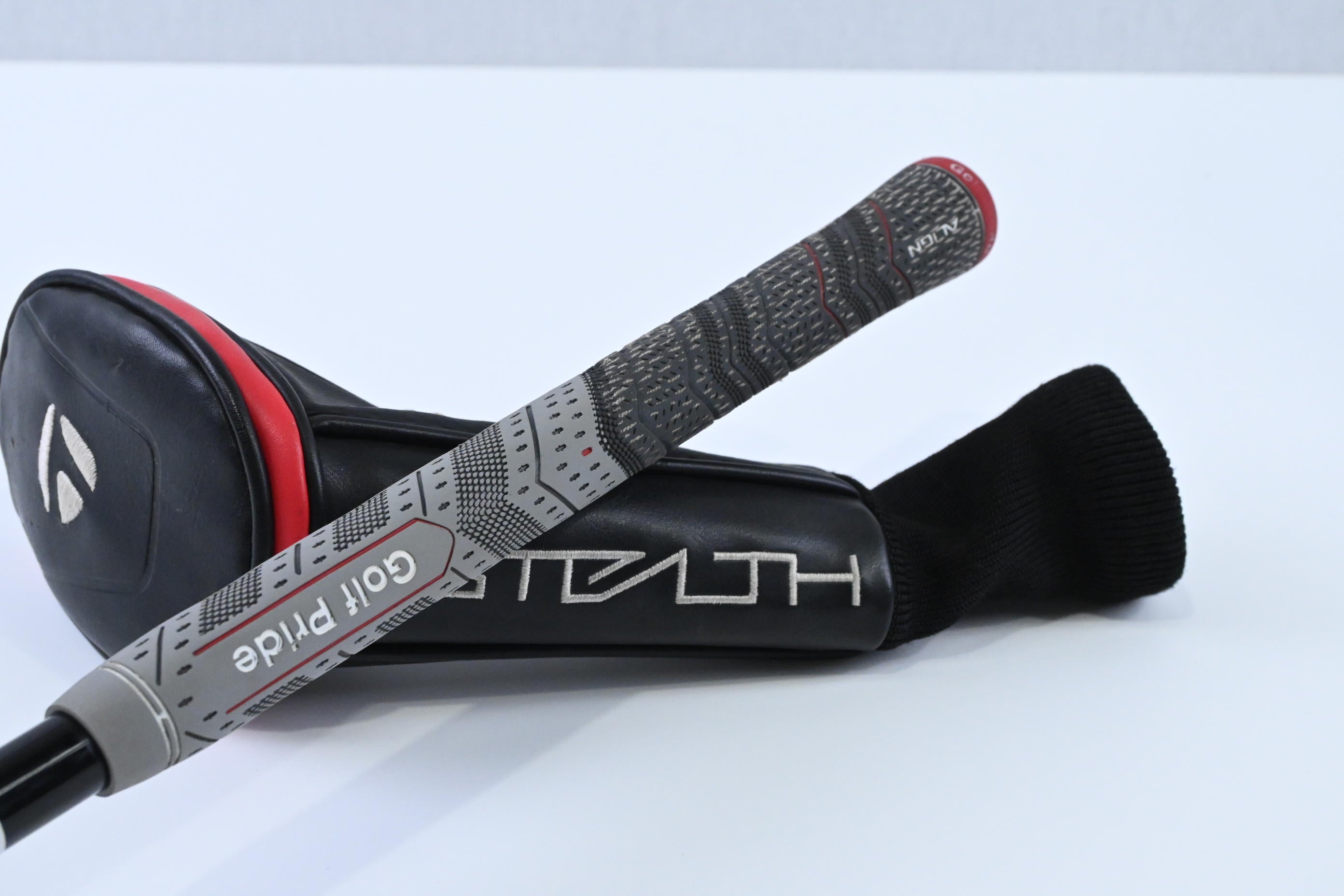 Taylormade Stealth #3 Hybrid / 19 Degree / Stiff Flex Fujikura Ventus Red 7