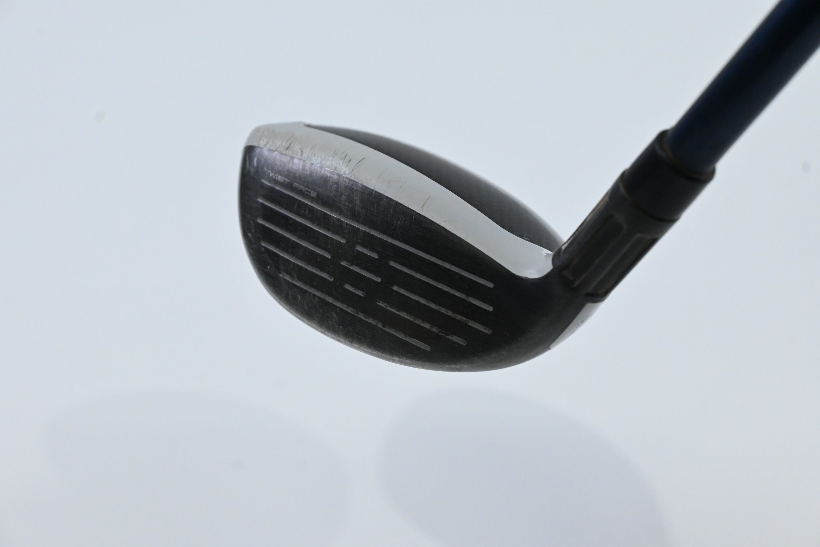 Taylormade SIM2 Max #4 Hybrid / 22 Degree / Regular Flex Fujikura Ventus Blue 6