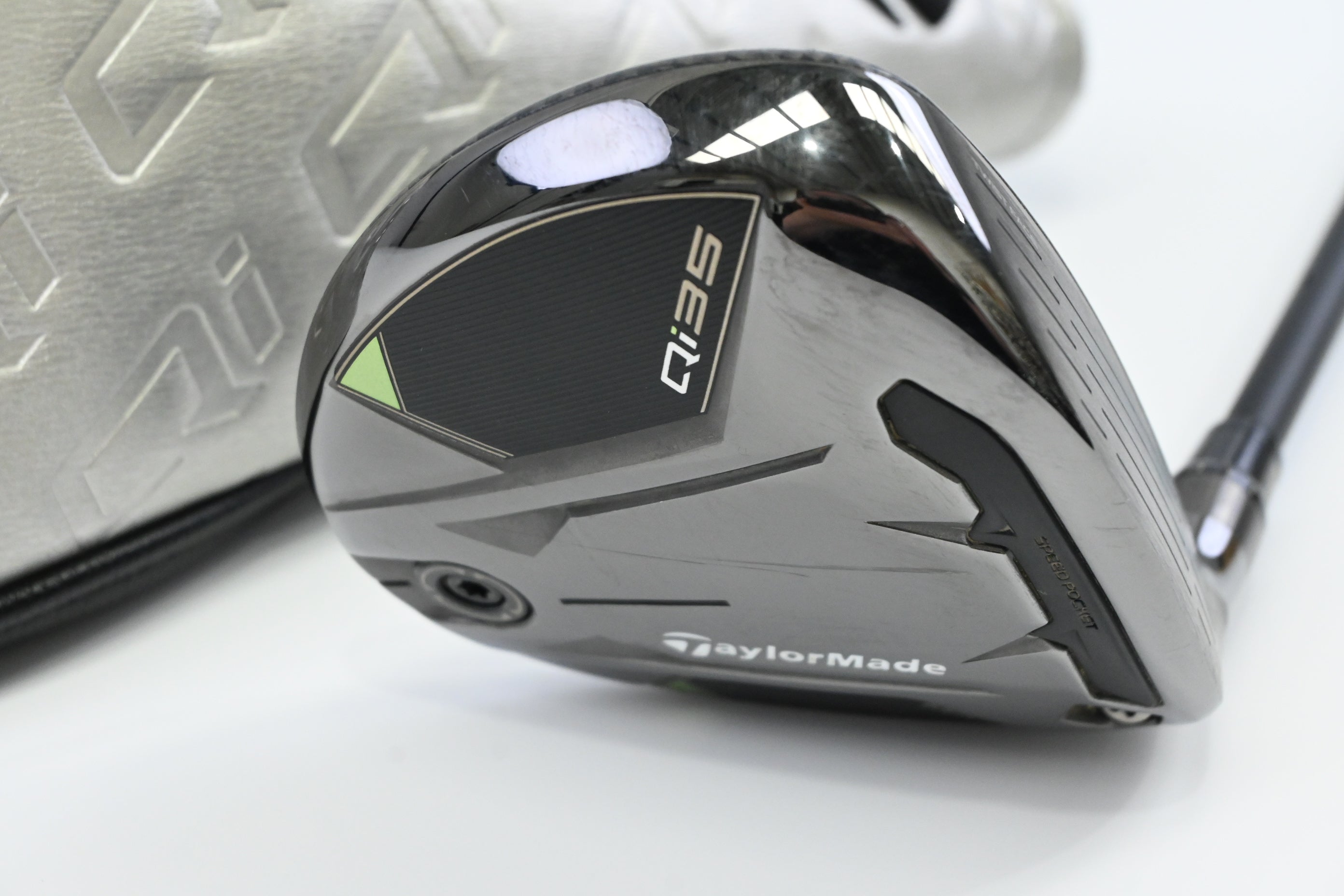 Taylormade Qi35 Max #5 Wood / 18.5 Degree / Regular Flex Fujikura Ventus Blue 5