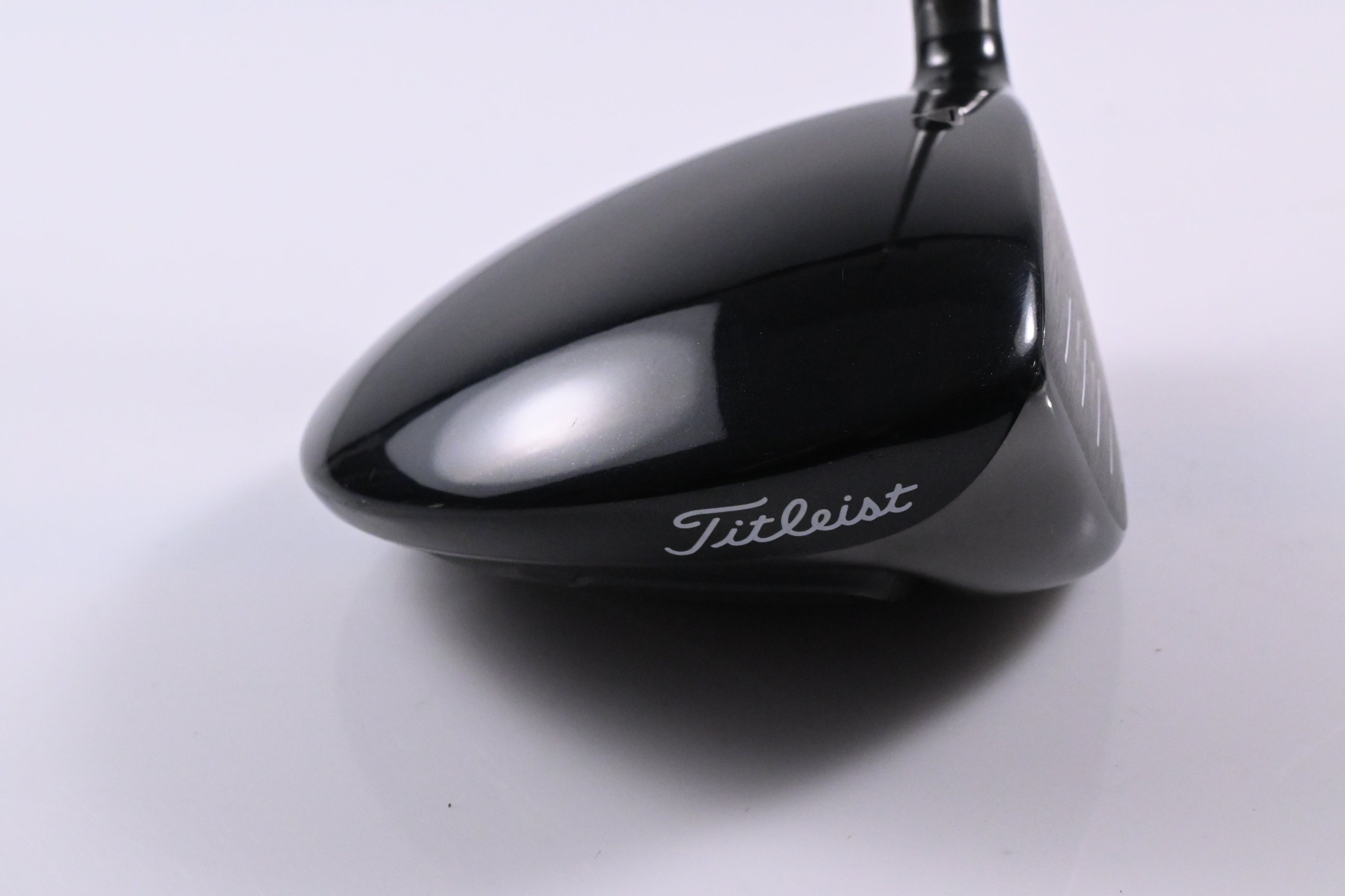 Titleist 915 D2 Driver / 9.5 Degree / Stiff Flex Diamana S+ Blue 60 Shaft