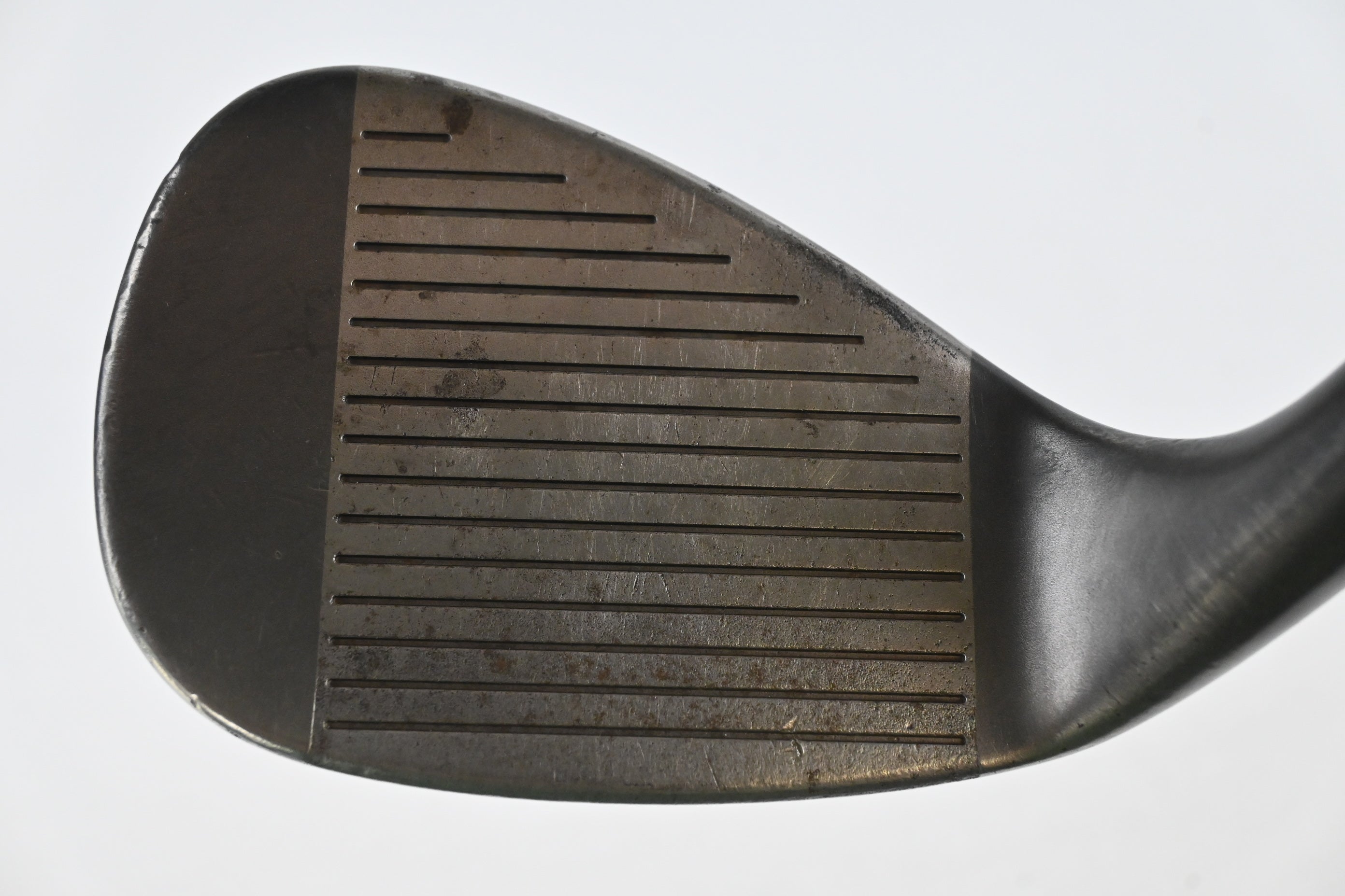Cleveland 588 Tour Action Sand Wedge / 56 Degree / Wedge Flex Dynamic Gold