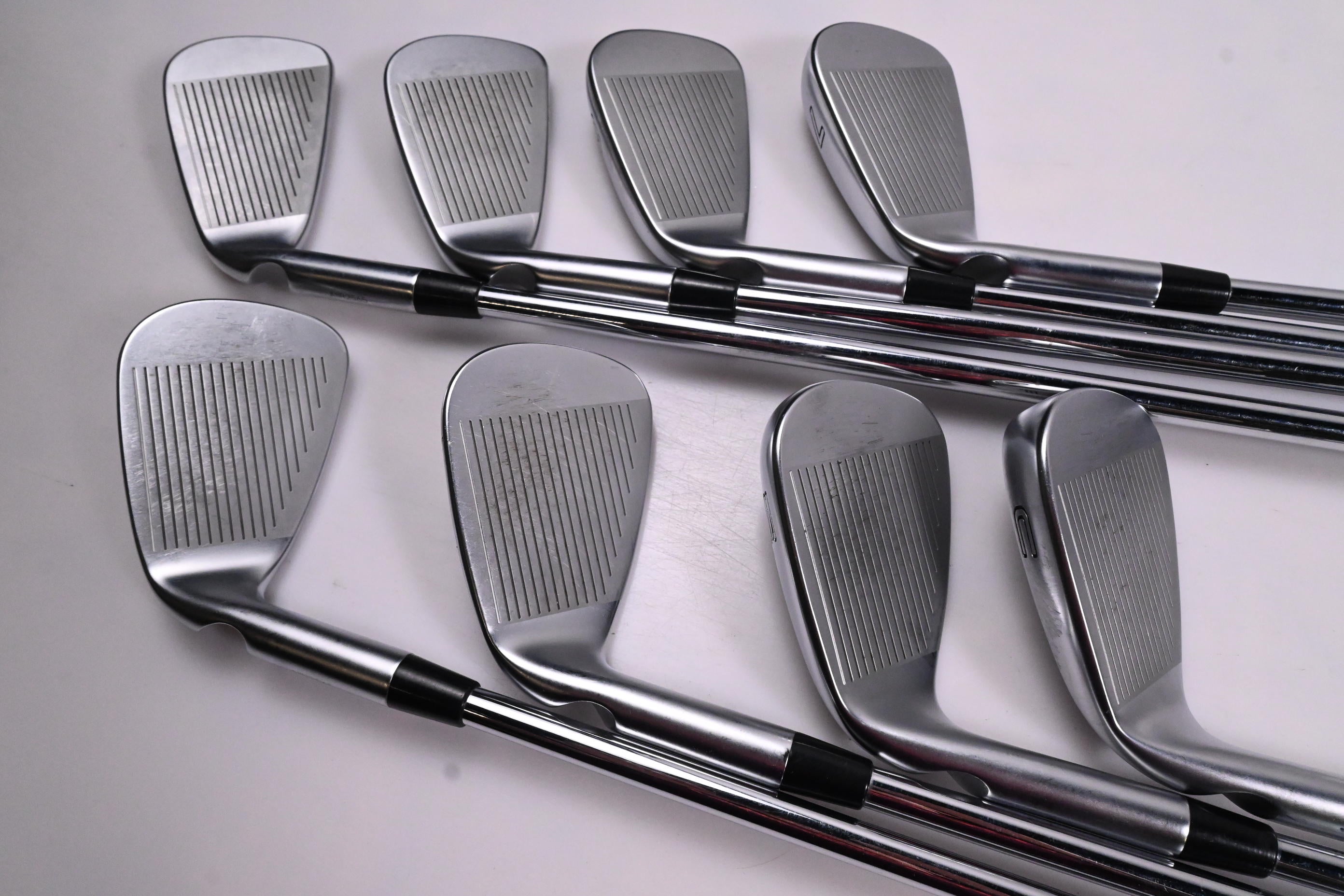 Ping i525 Irons / 4-PW+GW / Orange Dot / Regular Flex Ping AWT 2.0 Shafts