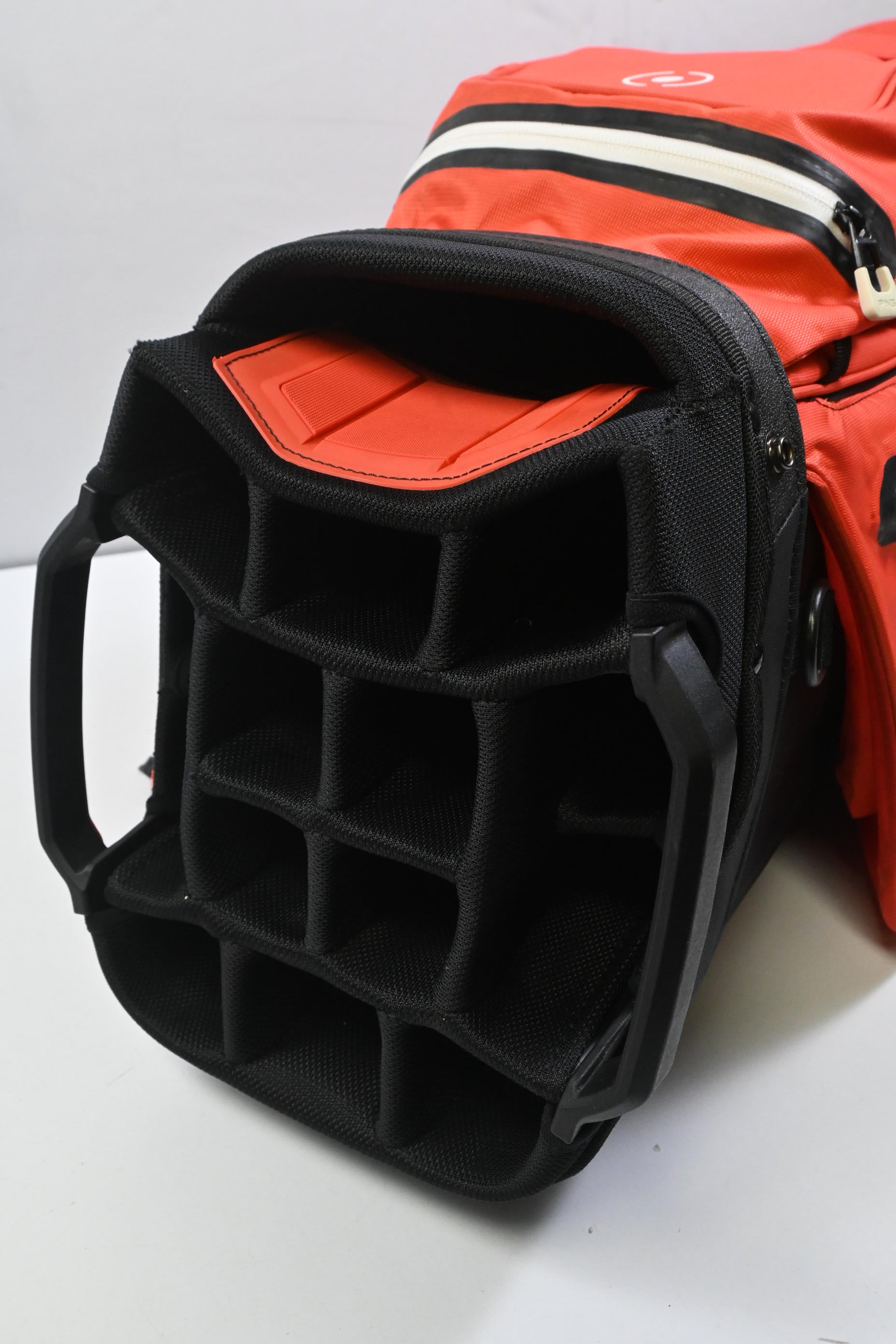 Ping Pioneer Monsoon Cart Bag / 15-Way divider / Red & Black