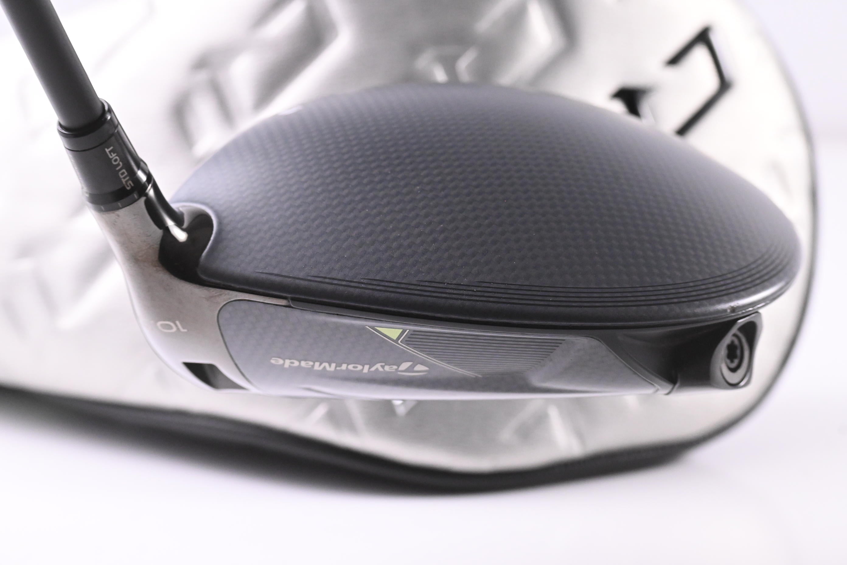 Taylormade Qi35 Driver / 10.5 Degree / Regular Flex Fujikura Ventus Blue '25 5