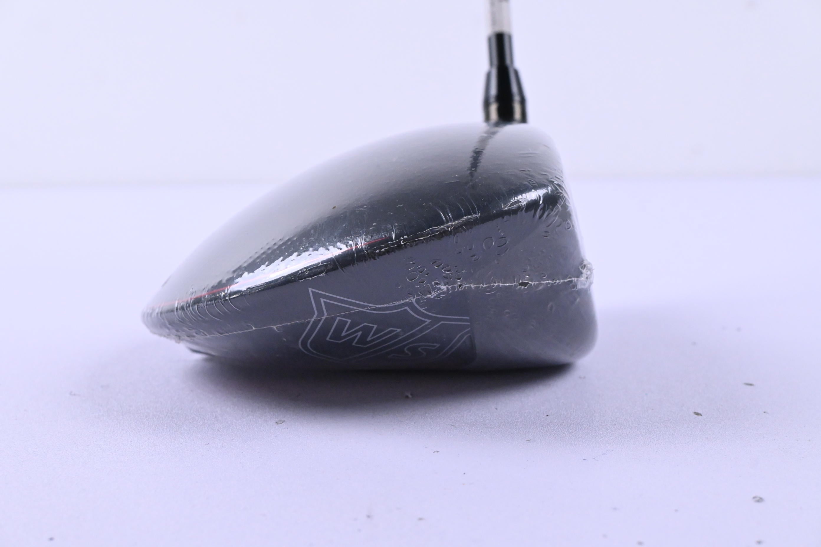 Wilson Dynapower Carbon Driver / 10.5 Degree / Regular Flex UST Helium 5 Shaft
