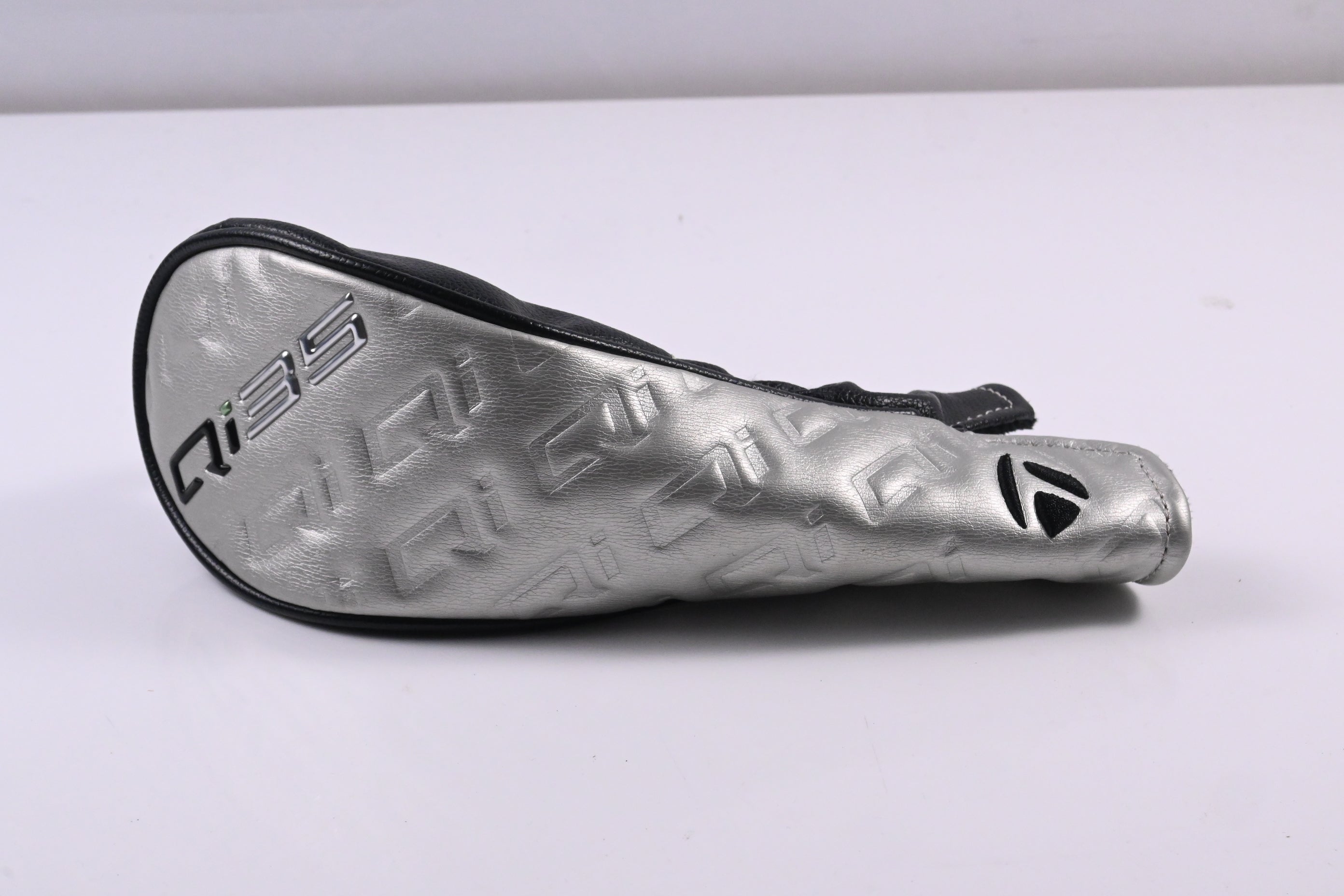 Taylormade Qi35 #2 Hybrid / 17 Degree / Stiff Flex Ventus Blue 7 Shaft