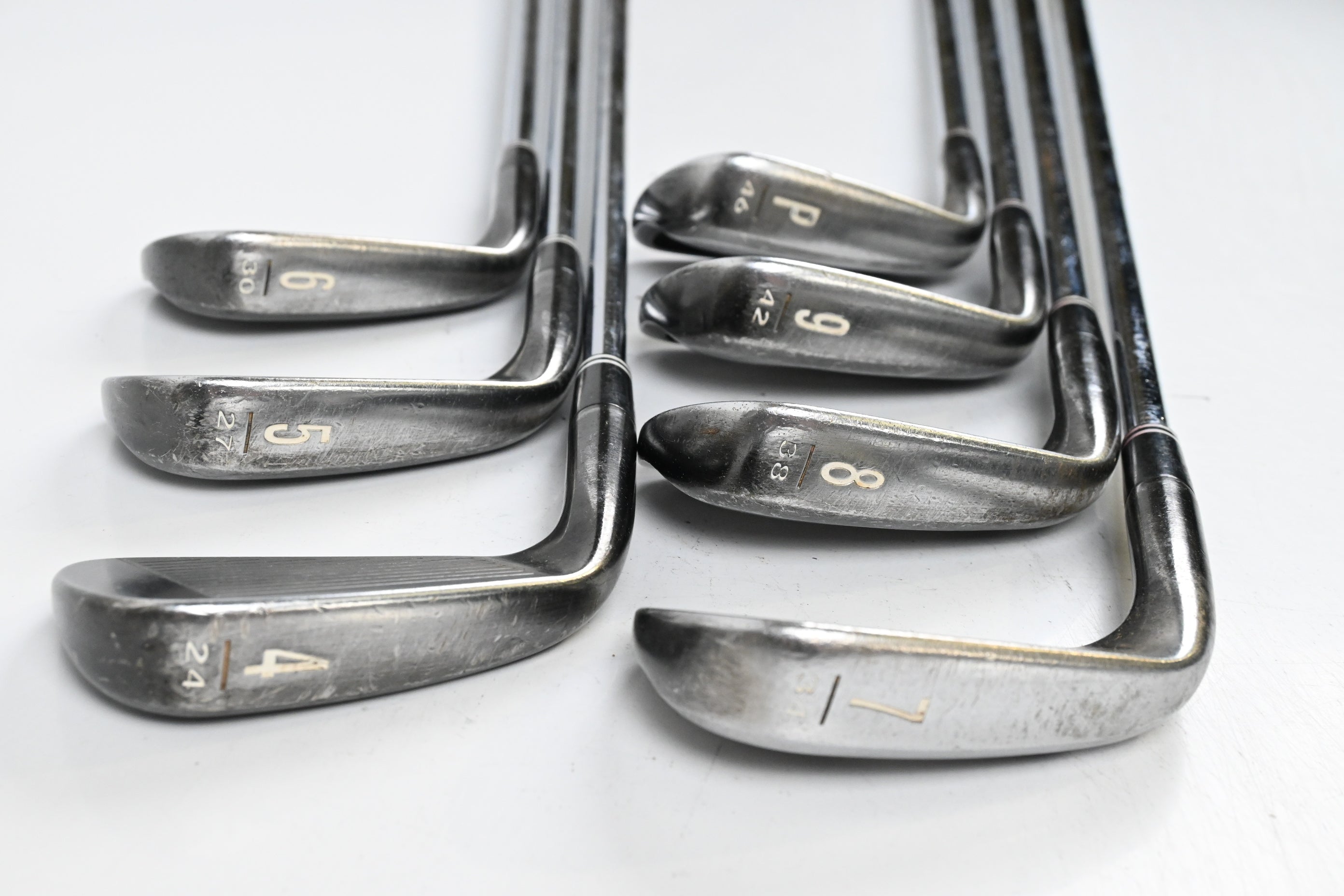 Cleveland CG16 Tour Irons / 4-PW / Regular Flex Dynamic Gold R300 Shafts