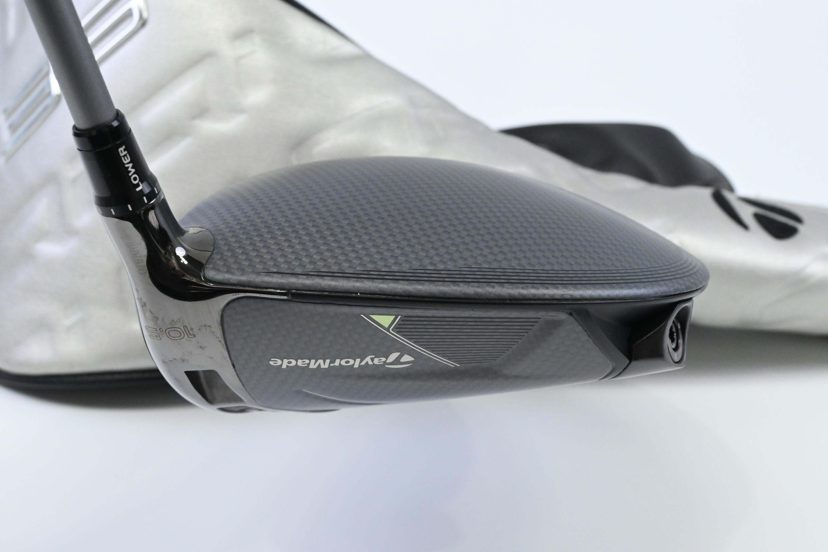 Taylormade Qi35 Driver / 10.5 Degree / Regular Flex Fujikura AirSpeeder 50 Shaft