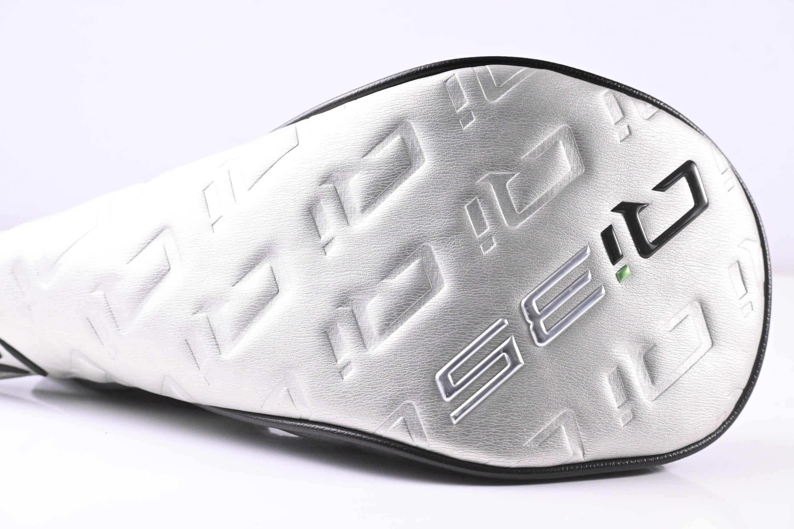 Taylormade Qi35 Driver / 10.5 Degree / Regular Flex Fujikura Ventus Blue '25 5