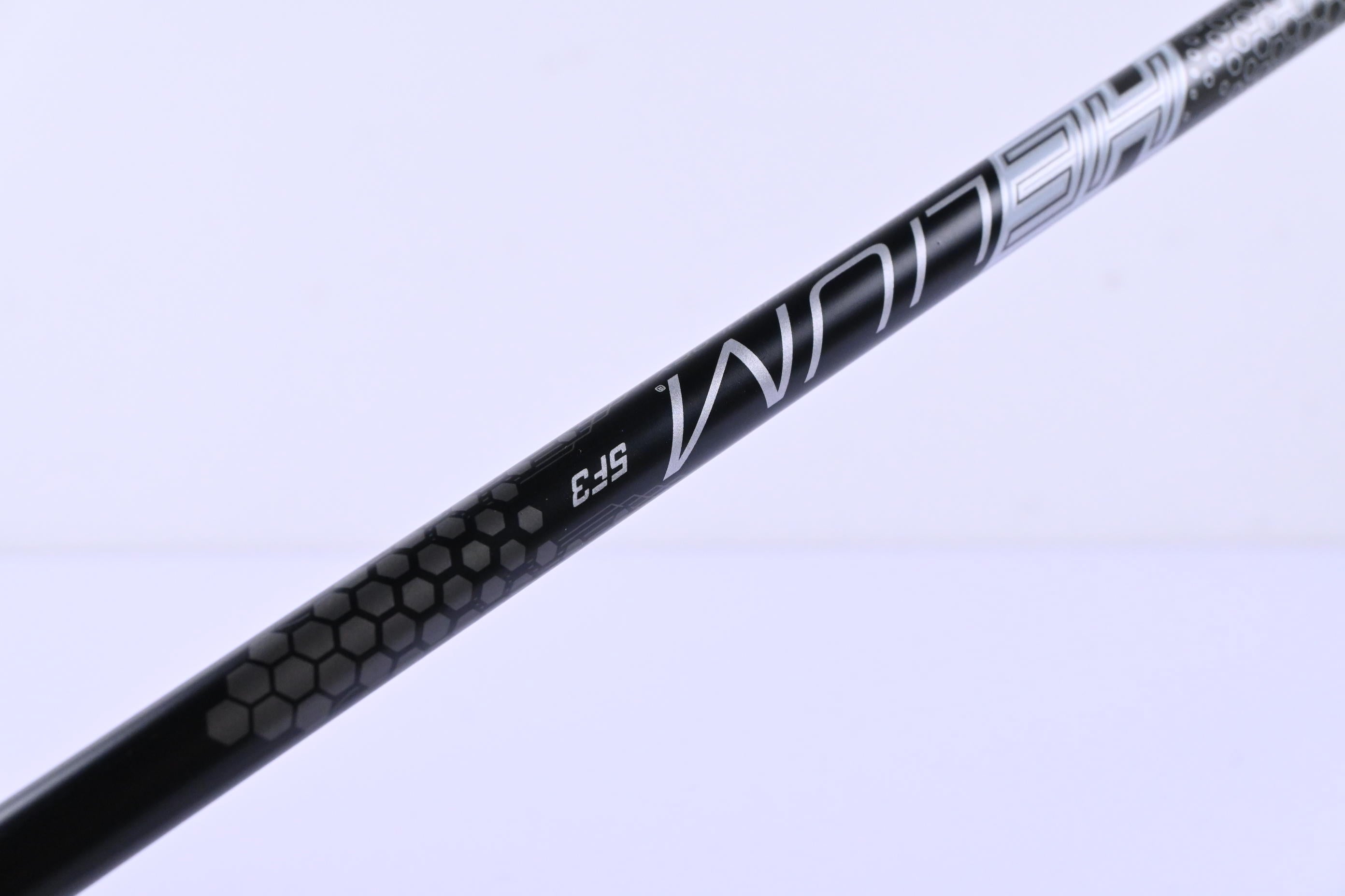 Wilson Dynapower Carbon Driver / 10.5 Degree / Regular Flex UST Helium 5 Shaft