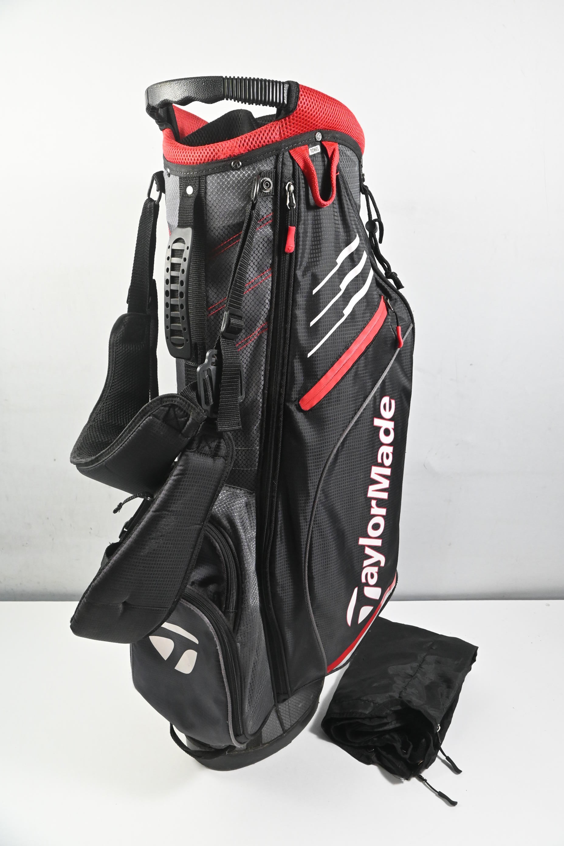 Taylormade Stand Bag / 7-Way Divider / Black, White & Red