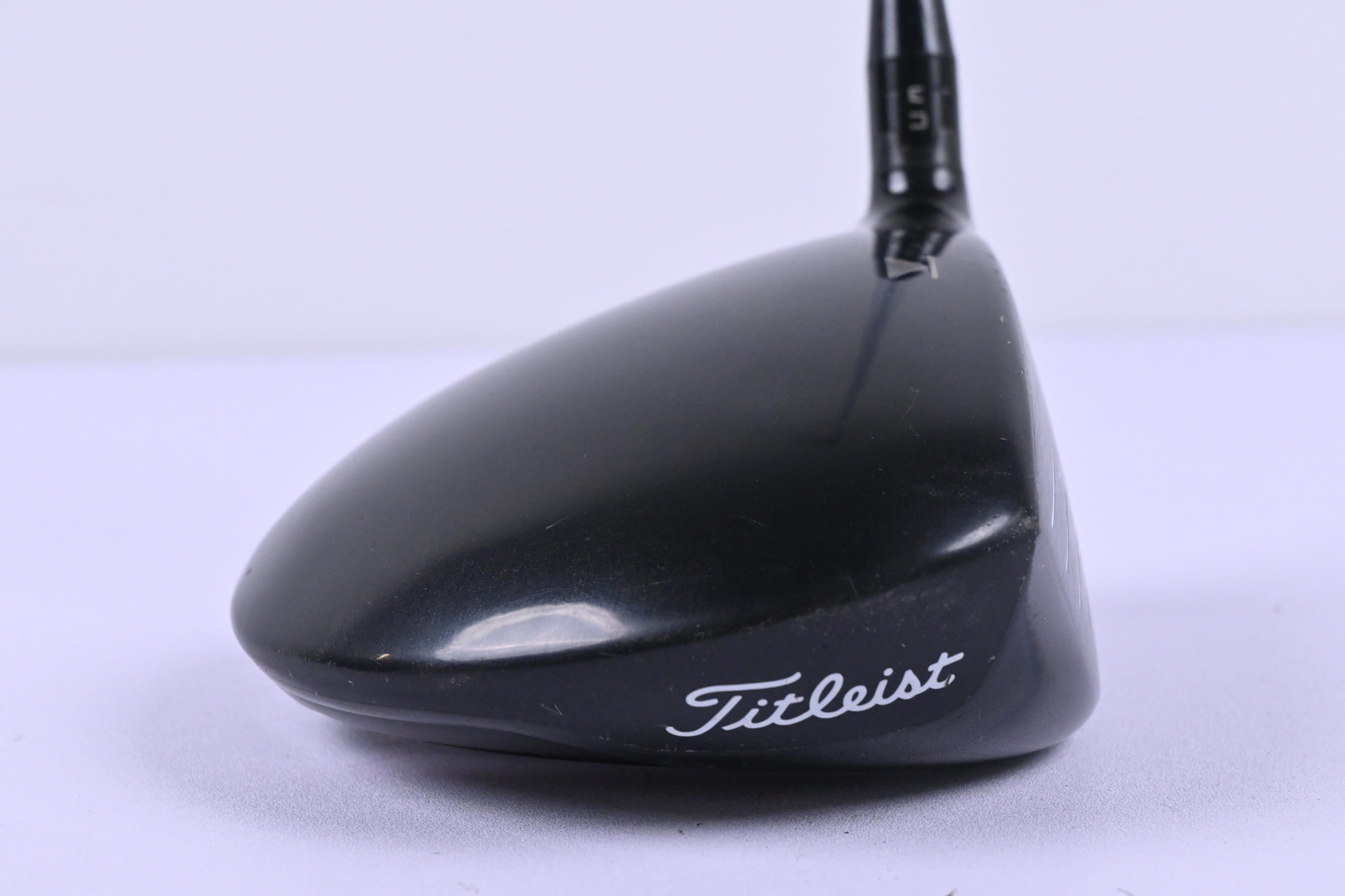Titleist 913 D2 Driver / 10.5 Degree / Stiff Flex Evenflow T1100 White 65 Shaft