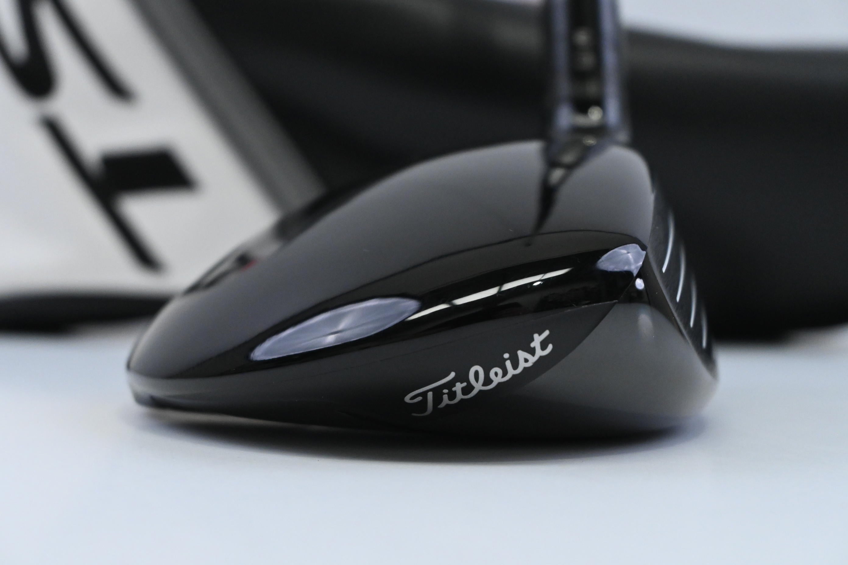 Titleist TSR2 #3 Wood / 16.5 Degree / Regular Flex Tensei AV Blue 65 Shaft