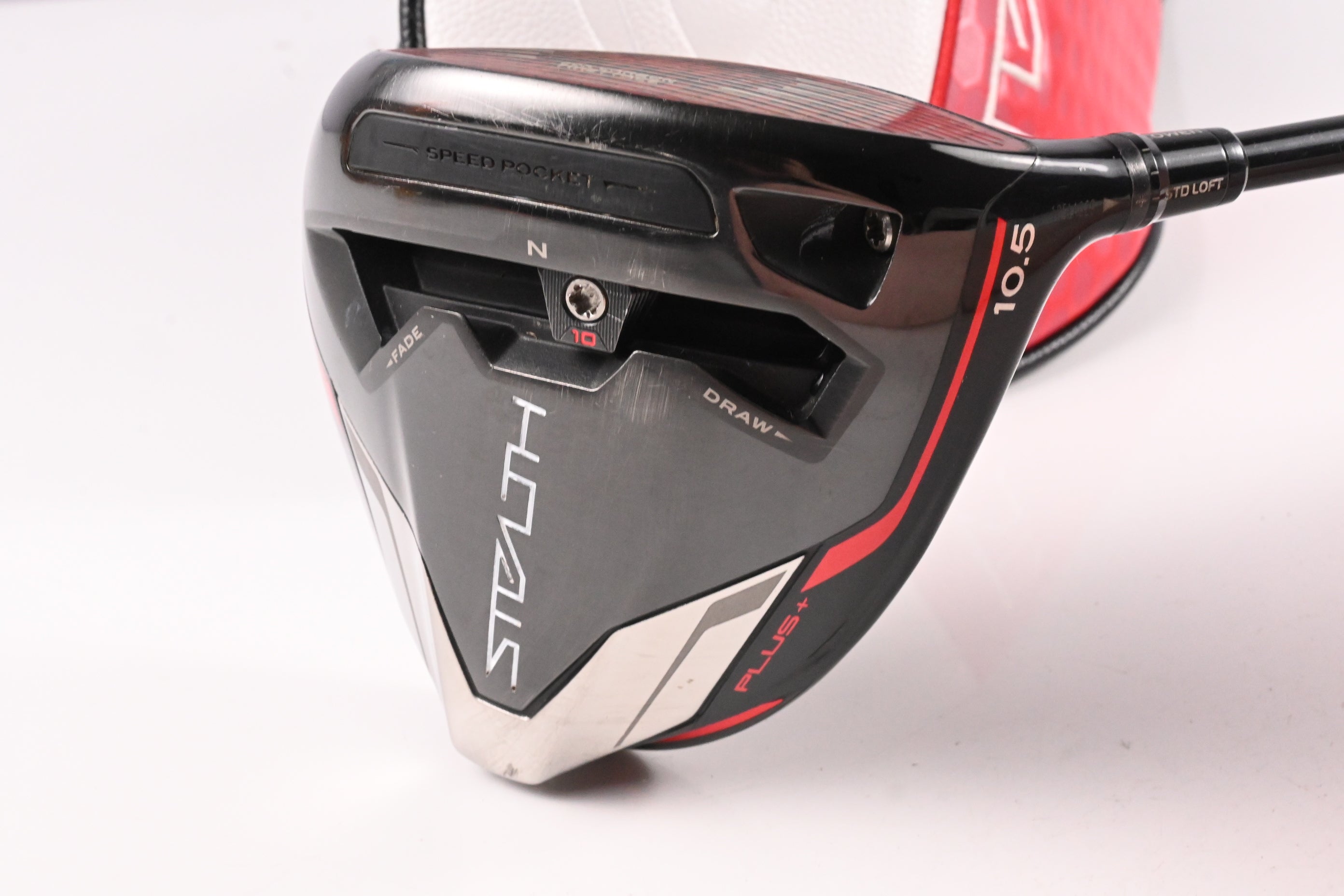 Taylormade Stealth Plus Driver / 10.5 Degree / Regular Flex HZRDUS RDX Red 60