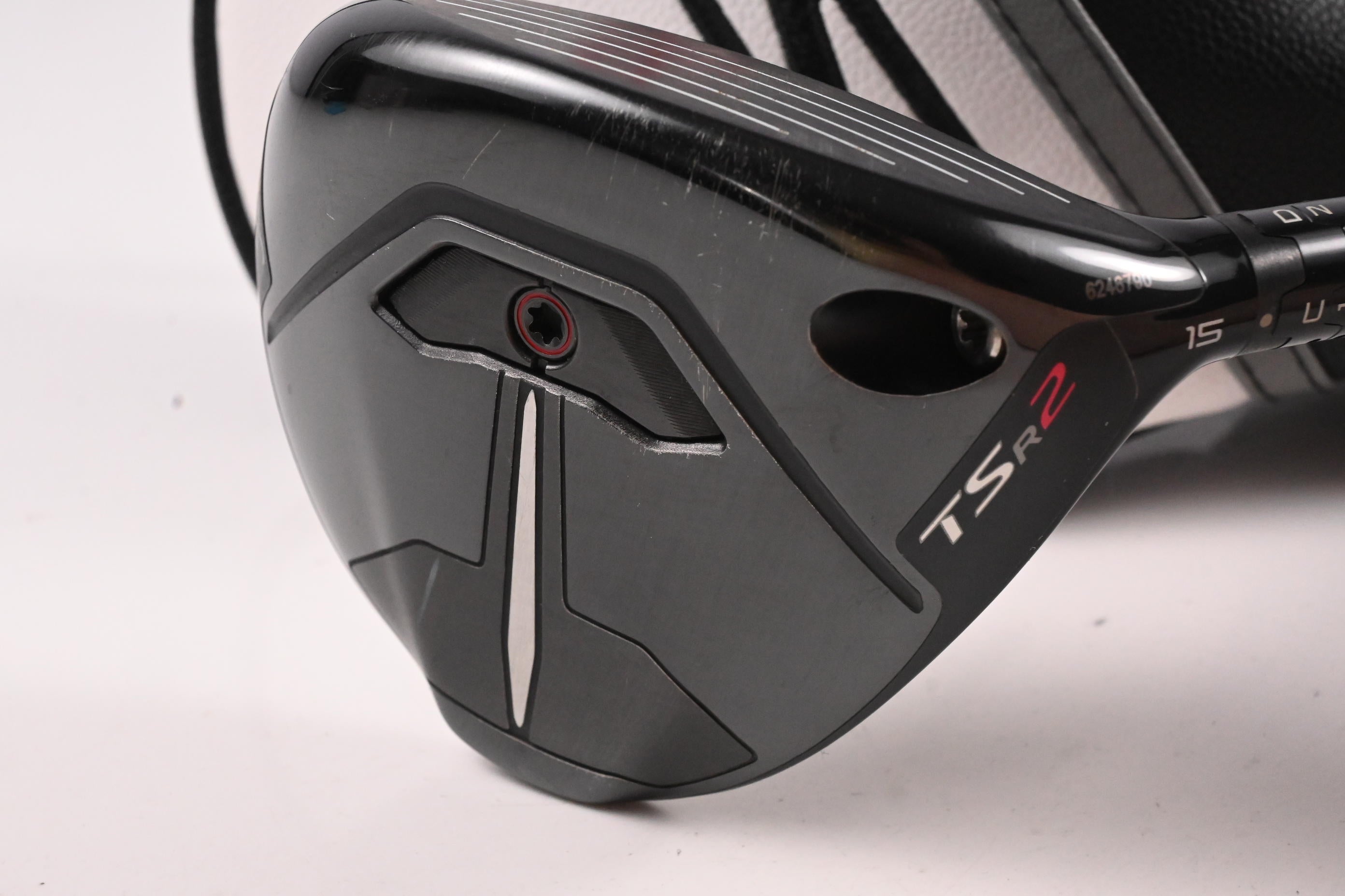 Titleist TSR2 #3 Wood / 15 Degree / Regular Flex MMT Speedmesh 40 Shaft