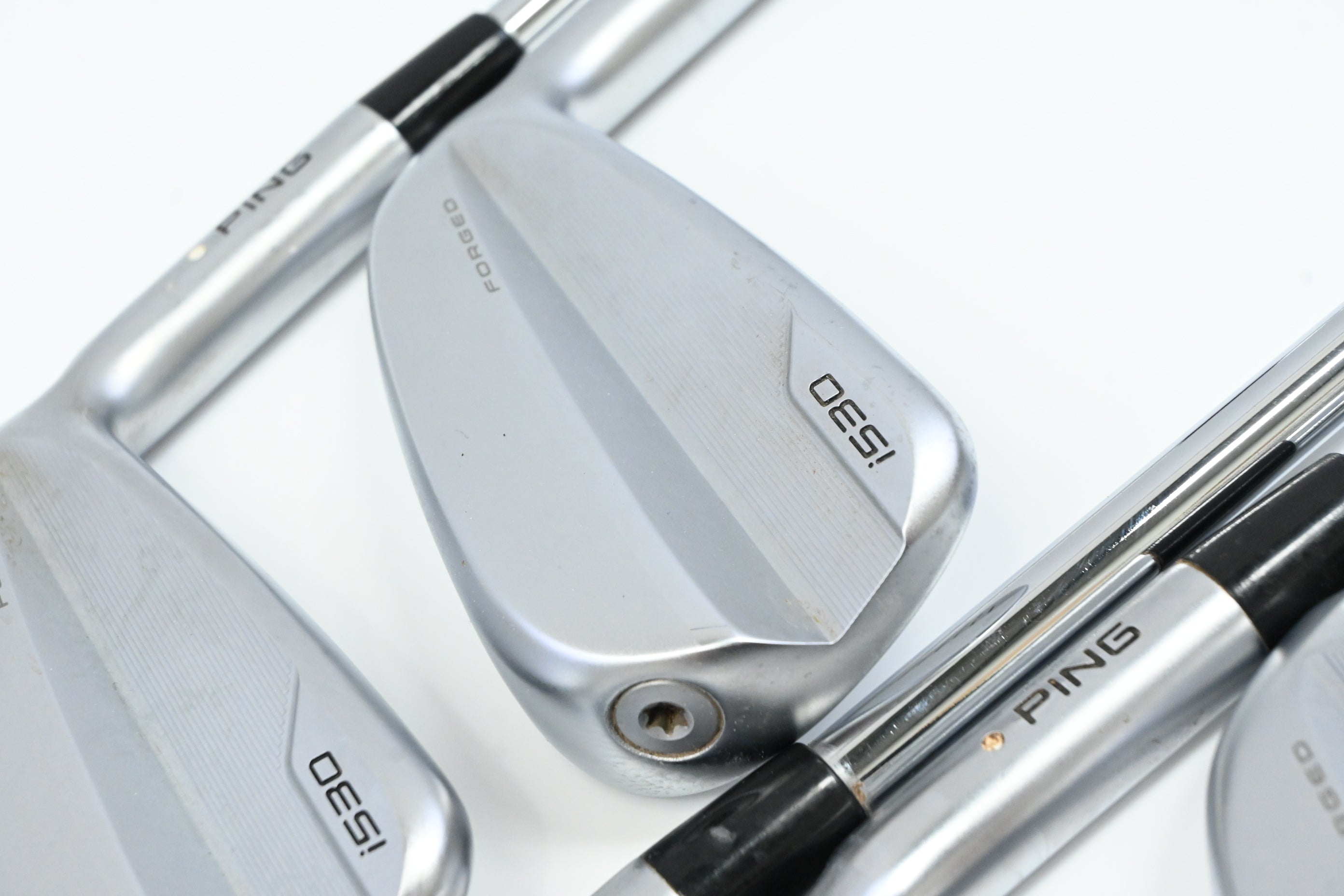 Ping i530 Irons / 6-PW / White Dot / Stiff Flex Dynamic Gold 100 S300 Shafts