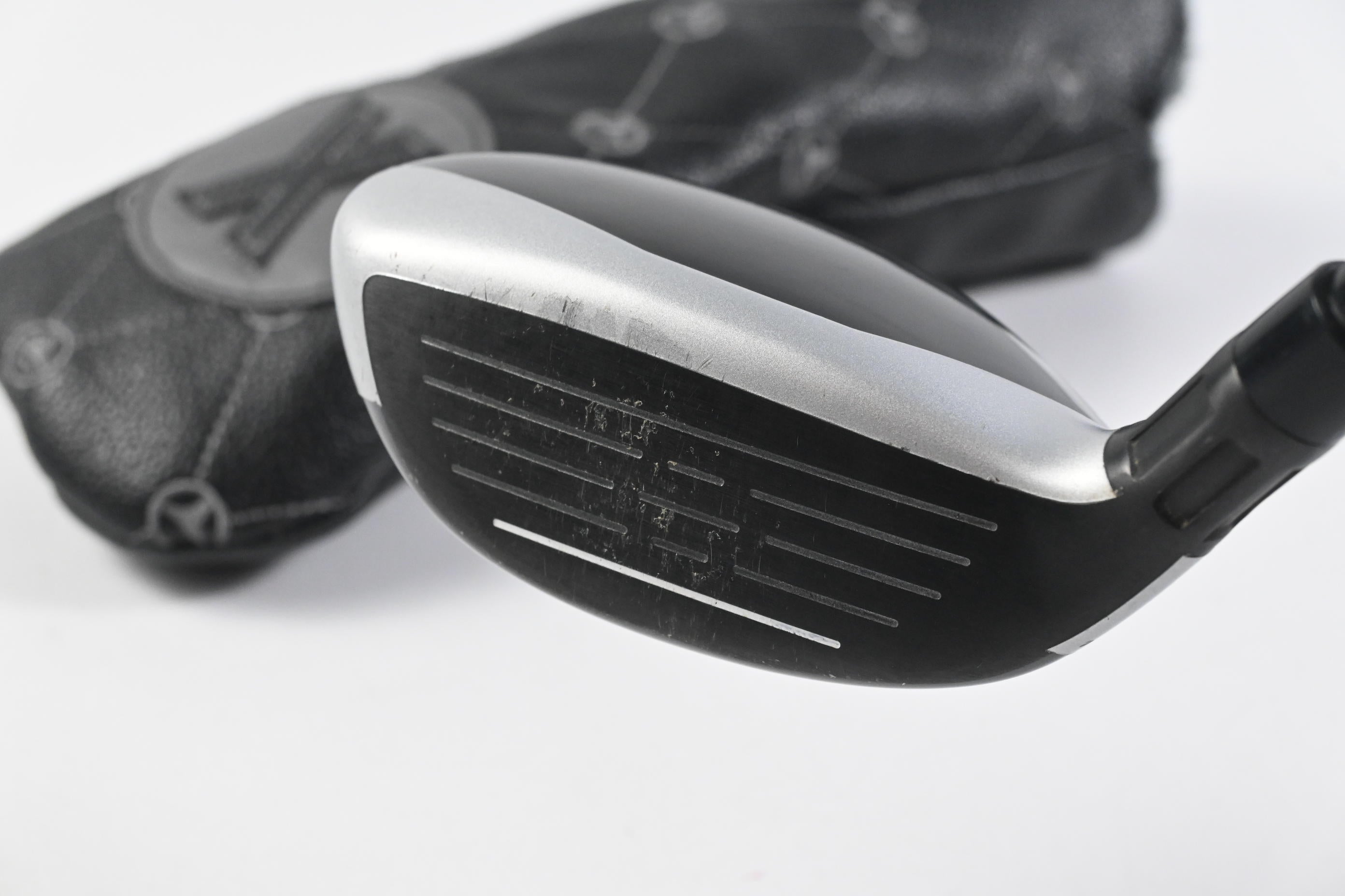 Taylormade M4 #4 Hybrid / 22 Degree / Stiff Flex Fujikura Atmos Red 7 Shaft