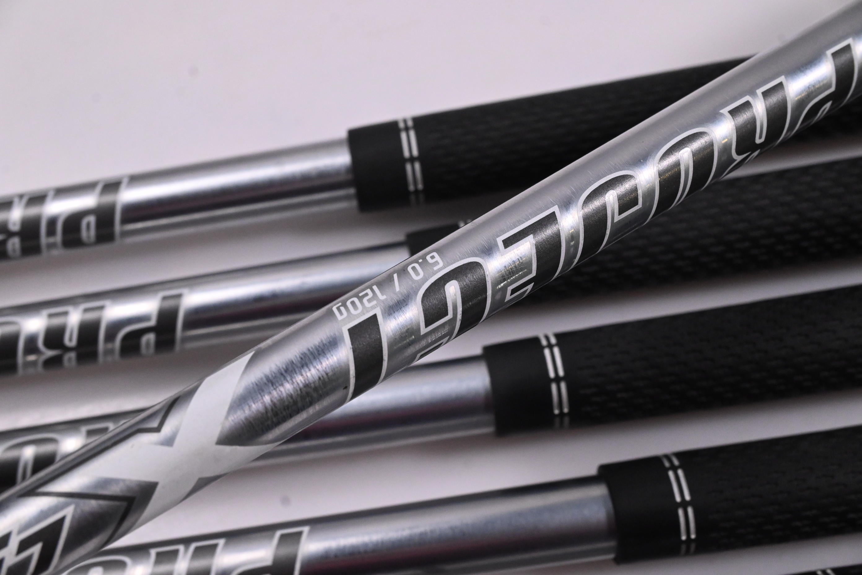 Ping i525 Irons / 4-PW / Orange Dot / Stiff Flex Project X LZ 120 Shafts