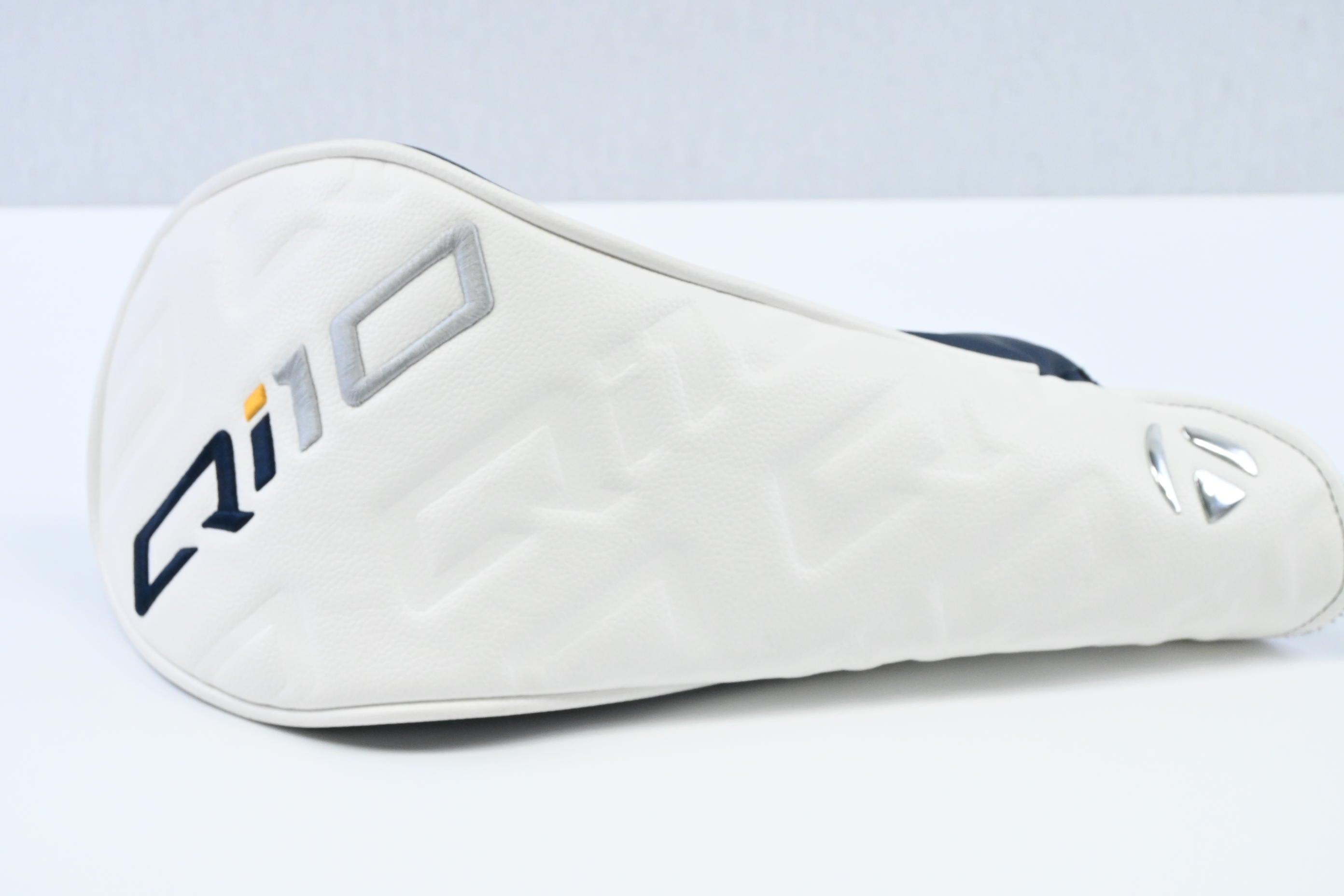 Taylormade Qi10 LS Driver / 9 Degree / Regular Flex Fujikura Speeder NX TCS