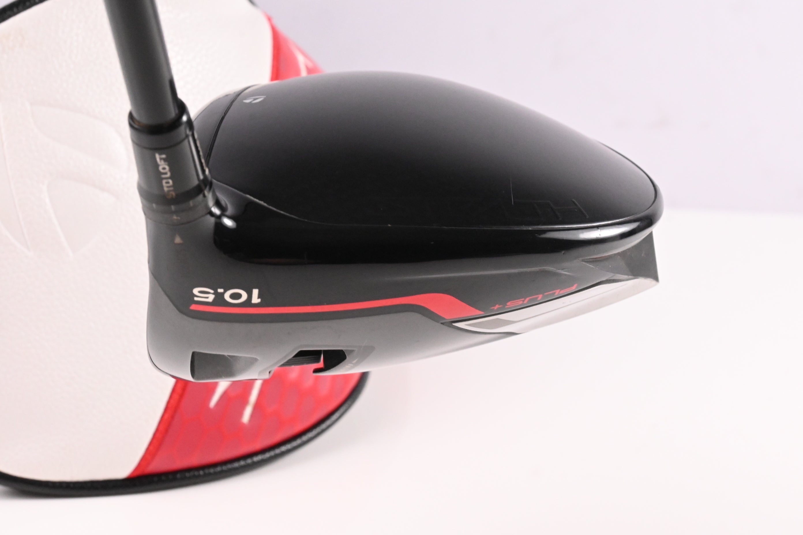 Taylormade Stealth Plus Driver / 10.5 Degree / Regular Flex HZRDUS RDX Red 60