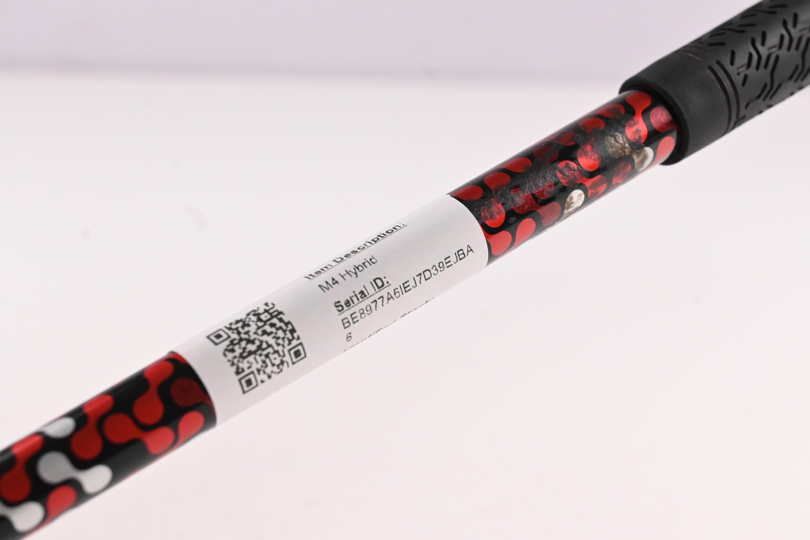 Taylormade M4 #4 Hybrid / 22 Degree / Regular Flex Fujikura Atmos Red 6 Shaft