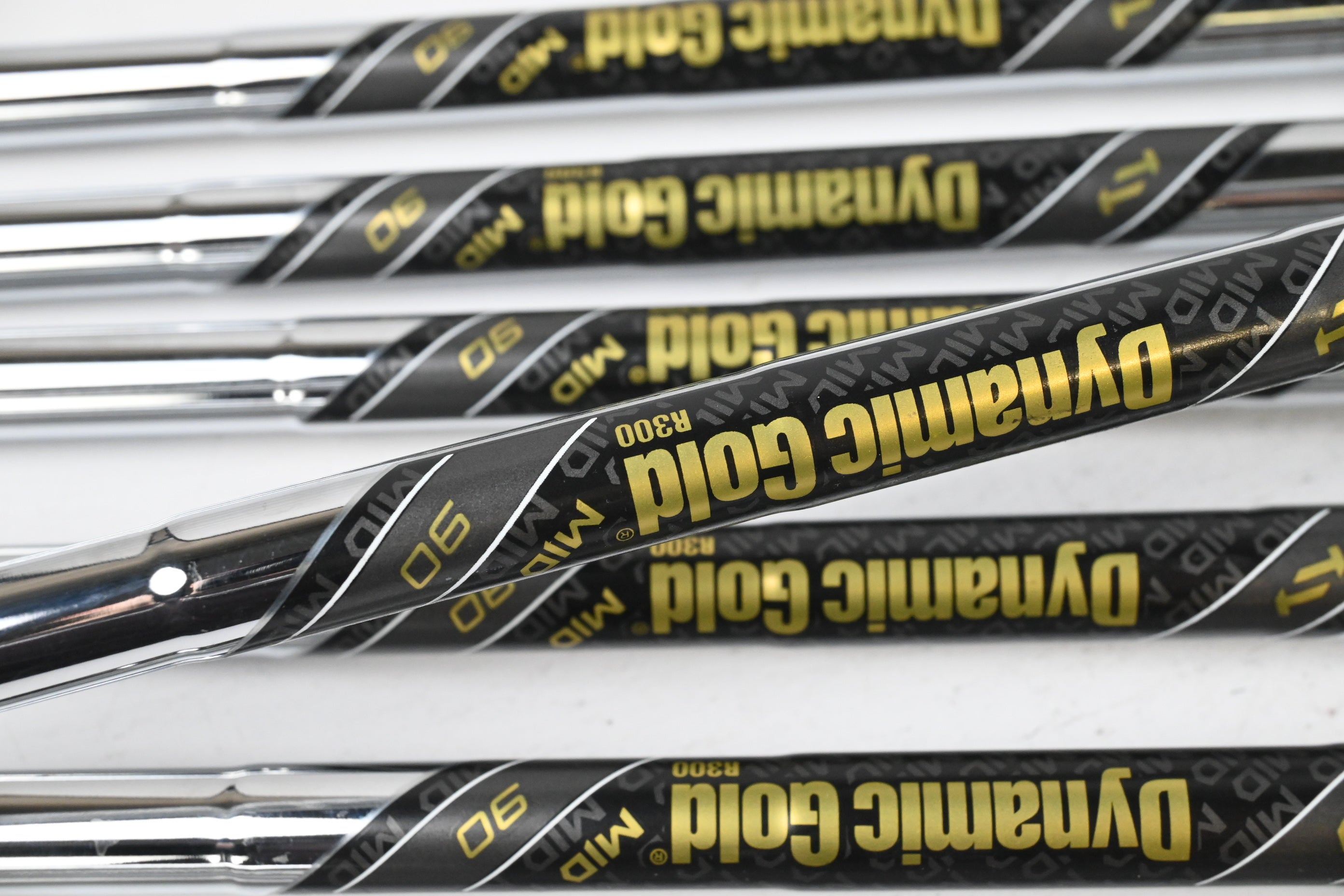 Callaway Apex Ai300 Irons / 5-PW+GW / Regular Flex Dynamic Gold Mid R300 90