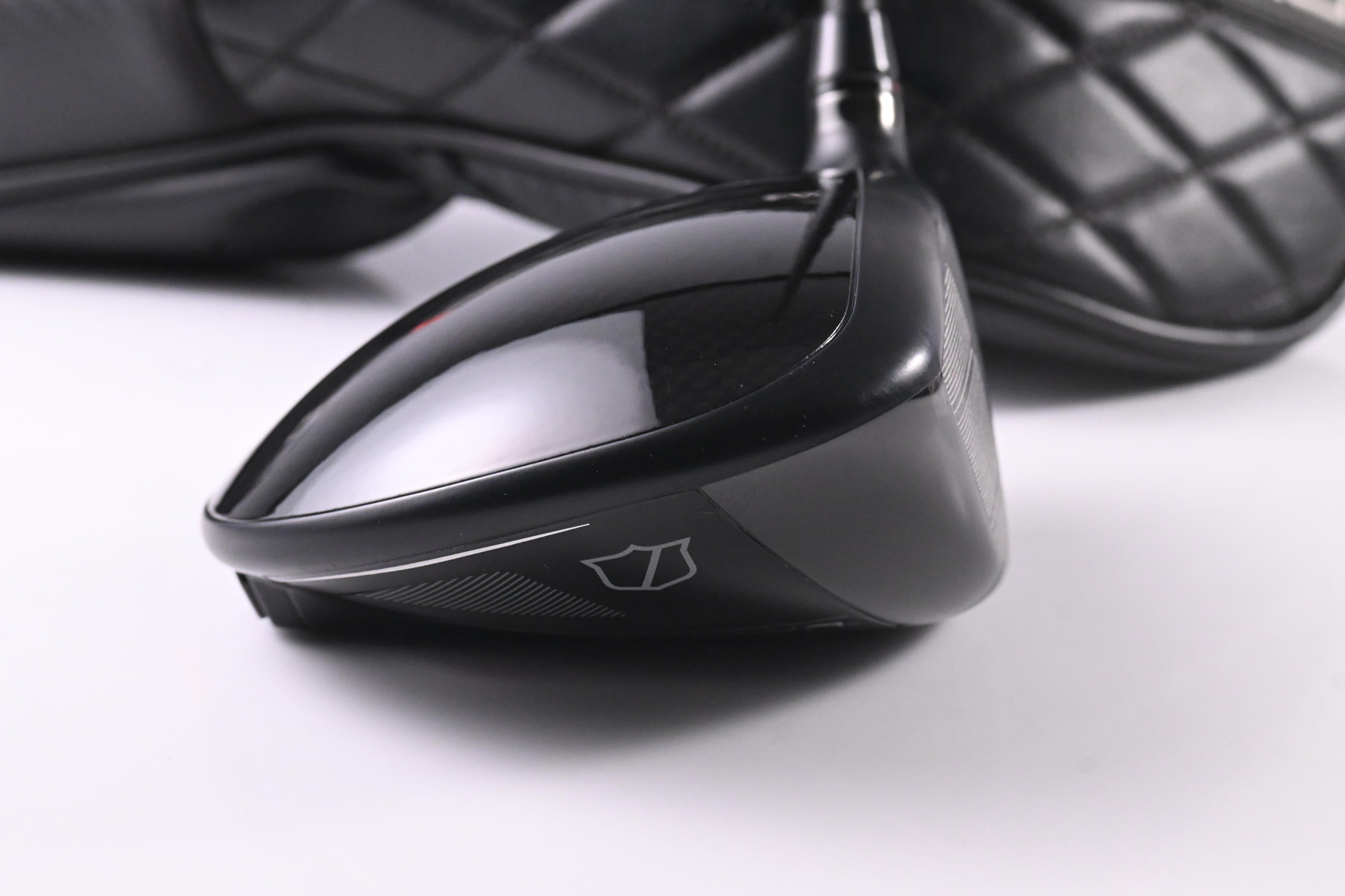 Wilson DYNAPWR 2025 Carbon Driver / 9 Degree / Stiff Flex HZRDUS Gen5 Black 60 Shaft