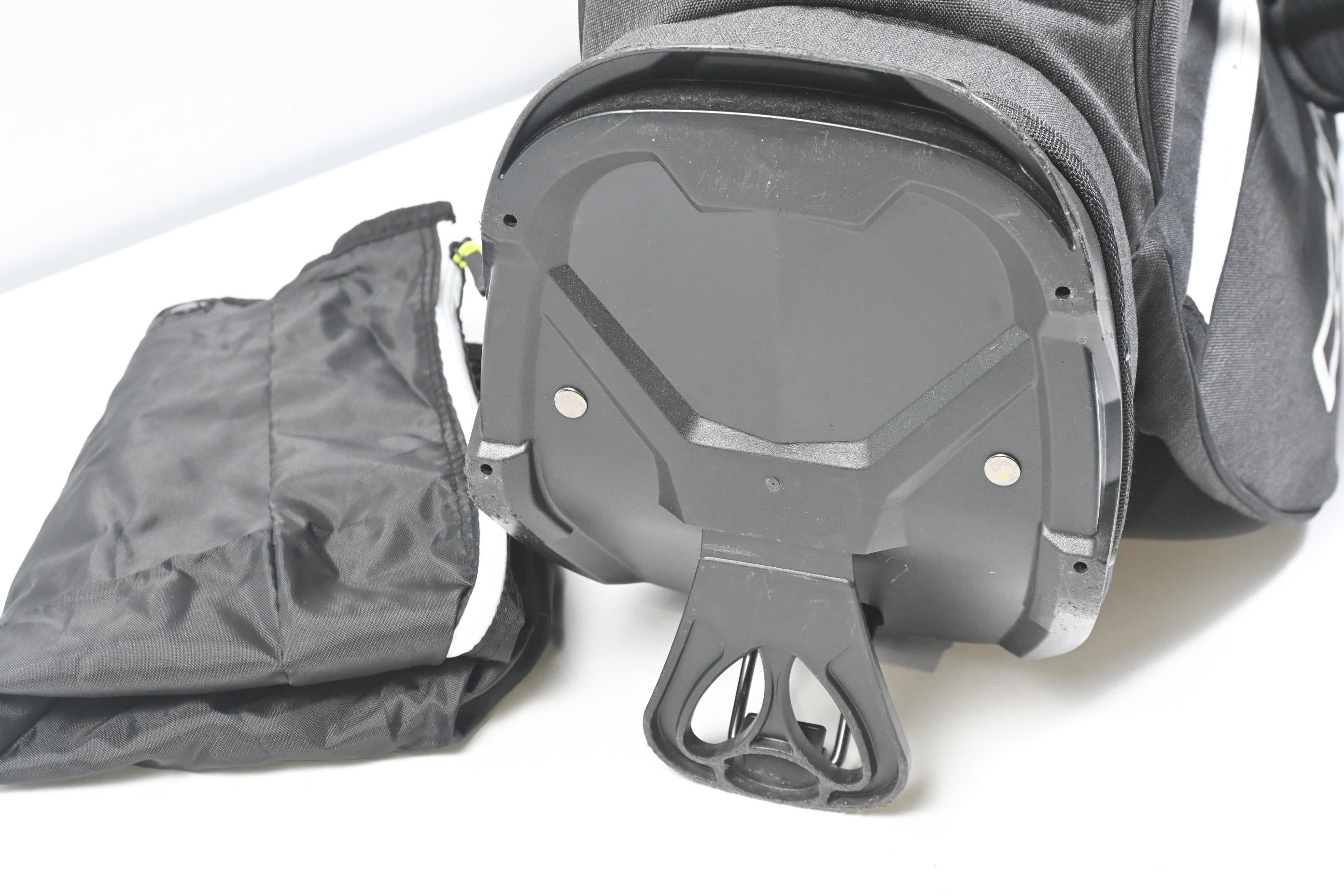 Cobra Stand Bag / 4-Way Divider / Grey, Black & White