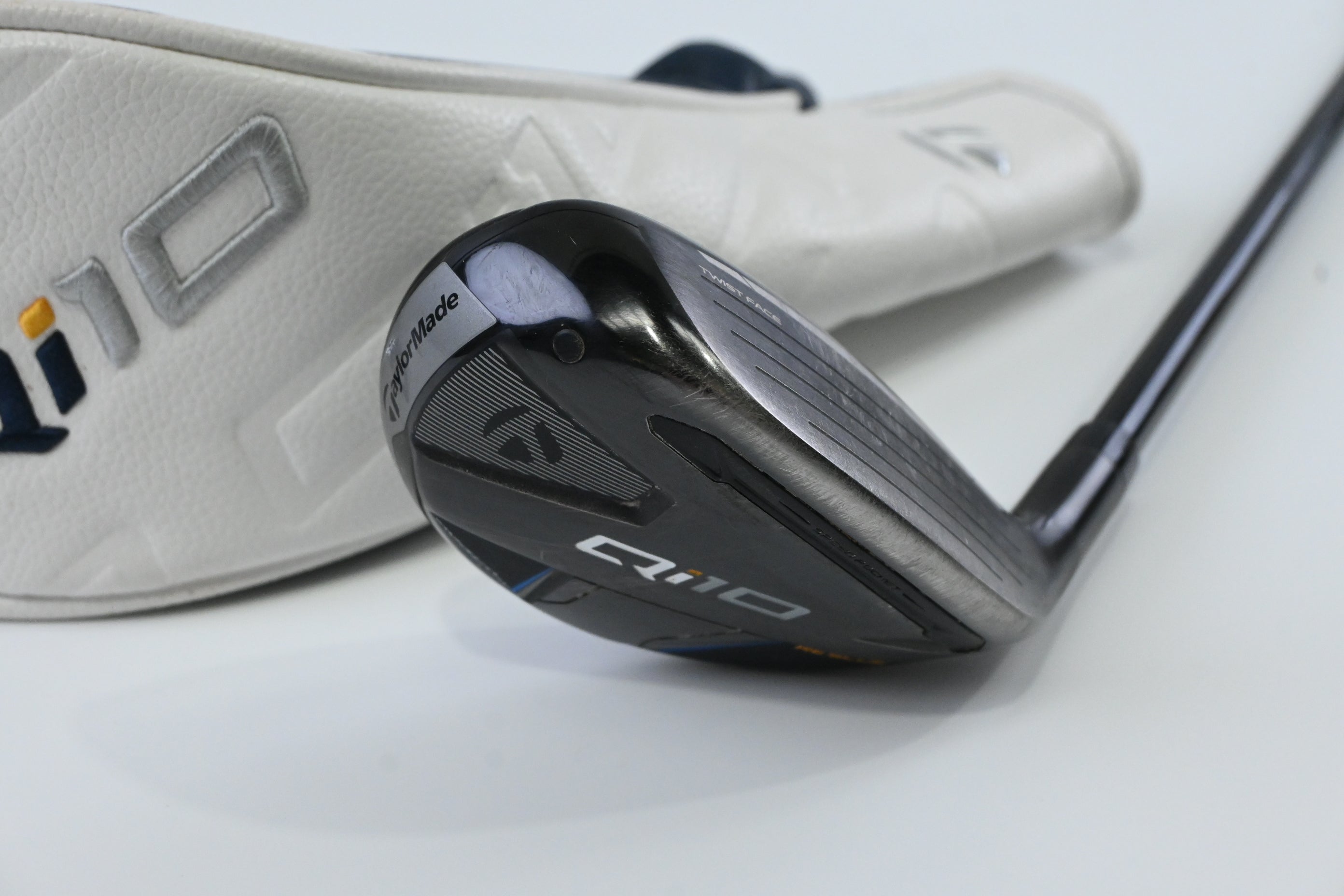 Taylormade Qi10 #4 Hybrid / 22 Degree / Regular Flex Fujikura Ventus TR Blue 6