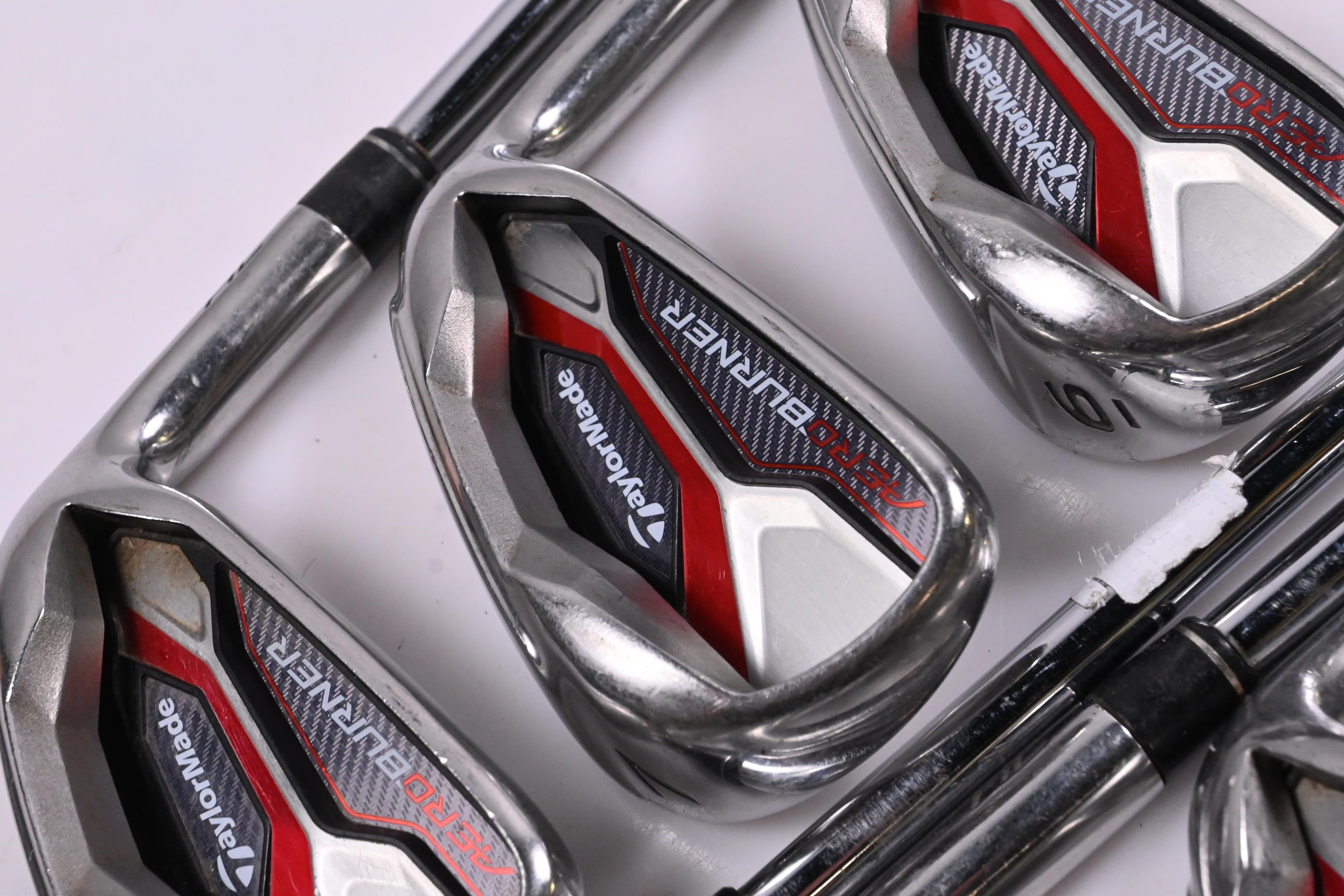 Taylormade Aeroburner Irons / 5-PW+SW / Regular Flex Taylormade Shafts