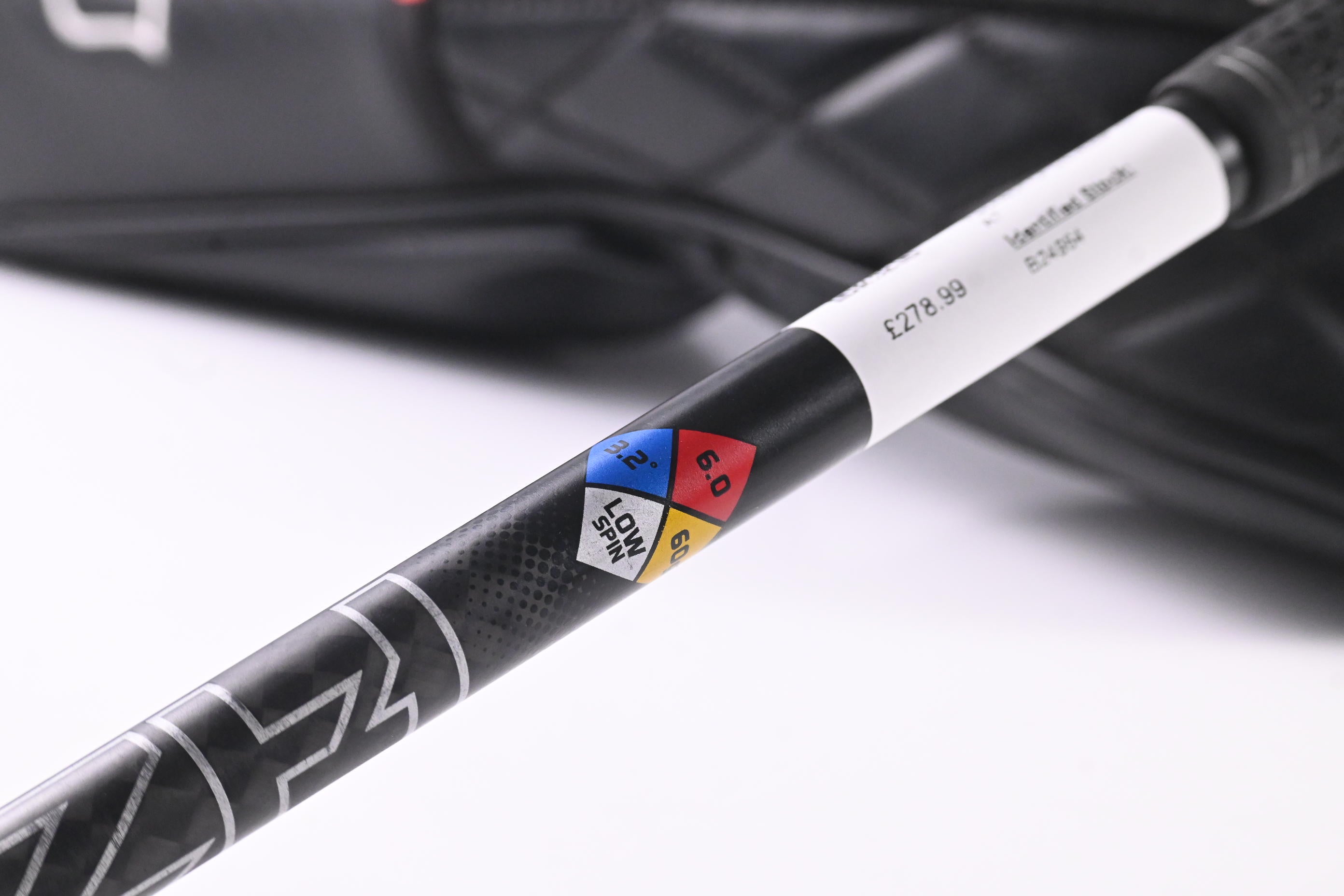 Wilson DYNAPWR 2025 Carbon Driver / 9 Degree / Stiff Flex HZRDUS Gen5 Black 60 Shaft