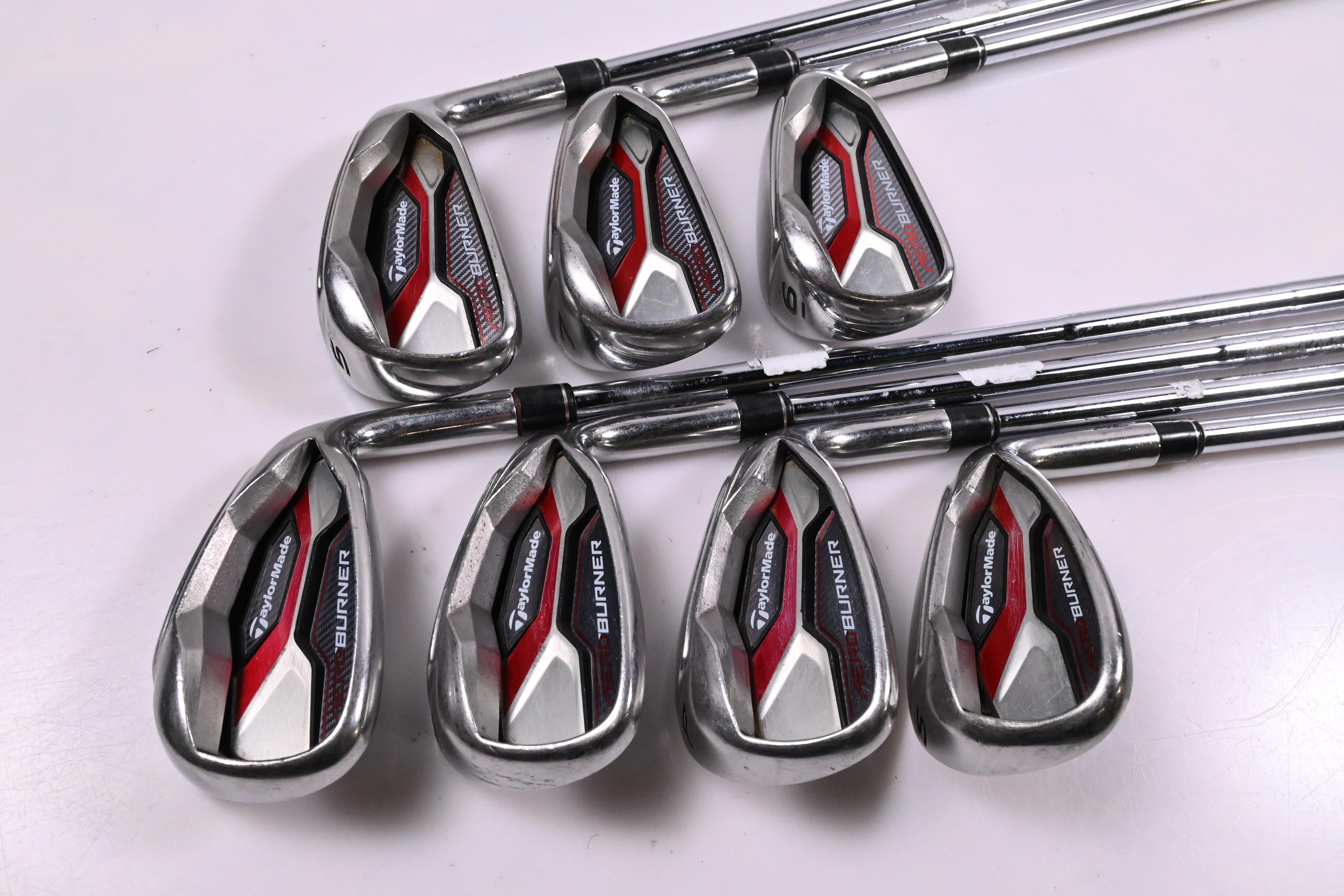 Taylormade Aeroburner Irons / 5-PW+SW / Regular Flex Taylormade Shafts