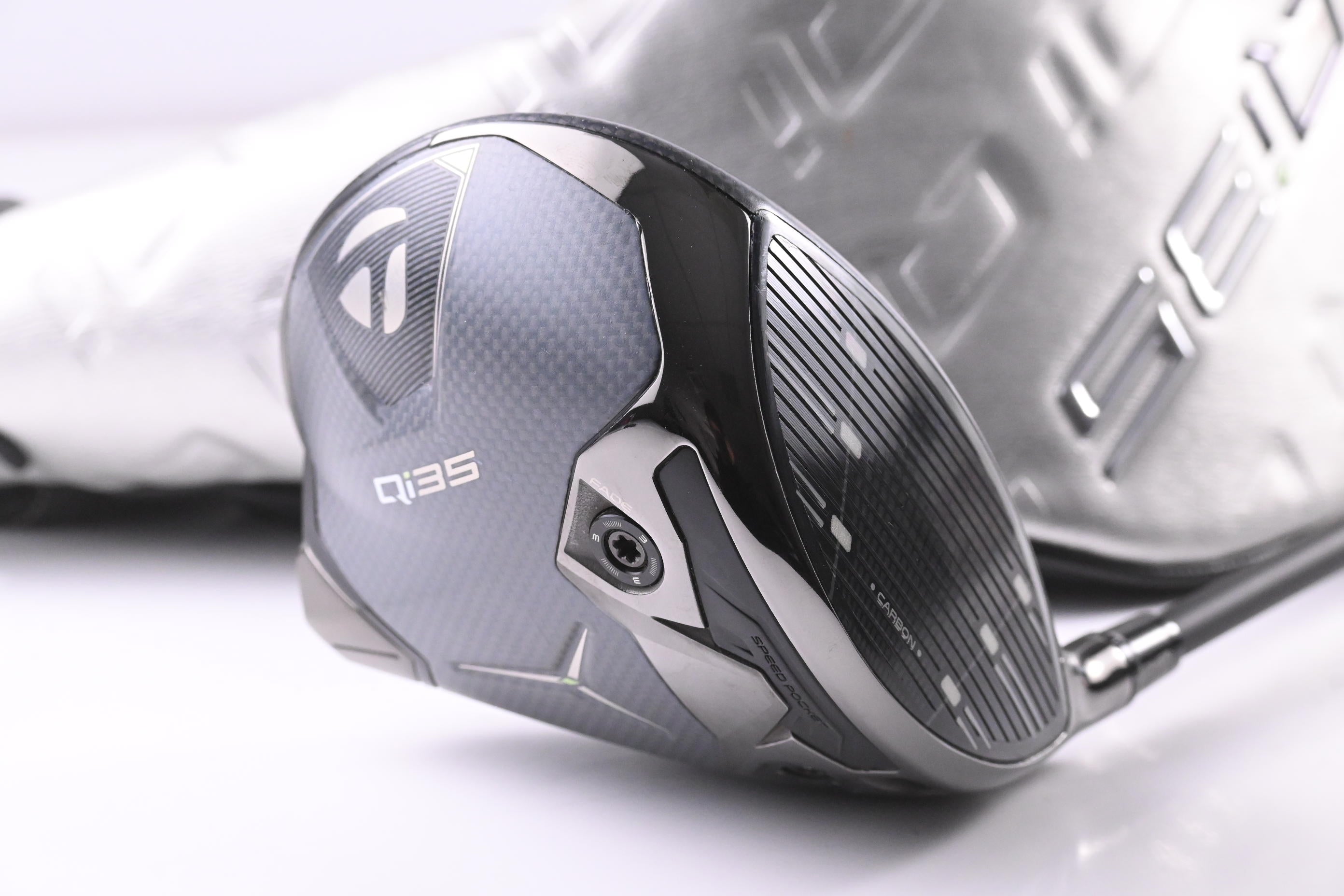 Taylormade Qi35 LS Driver / 9 Degree / X-Flex Kai'li Dark Waves White 60 Shaft