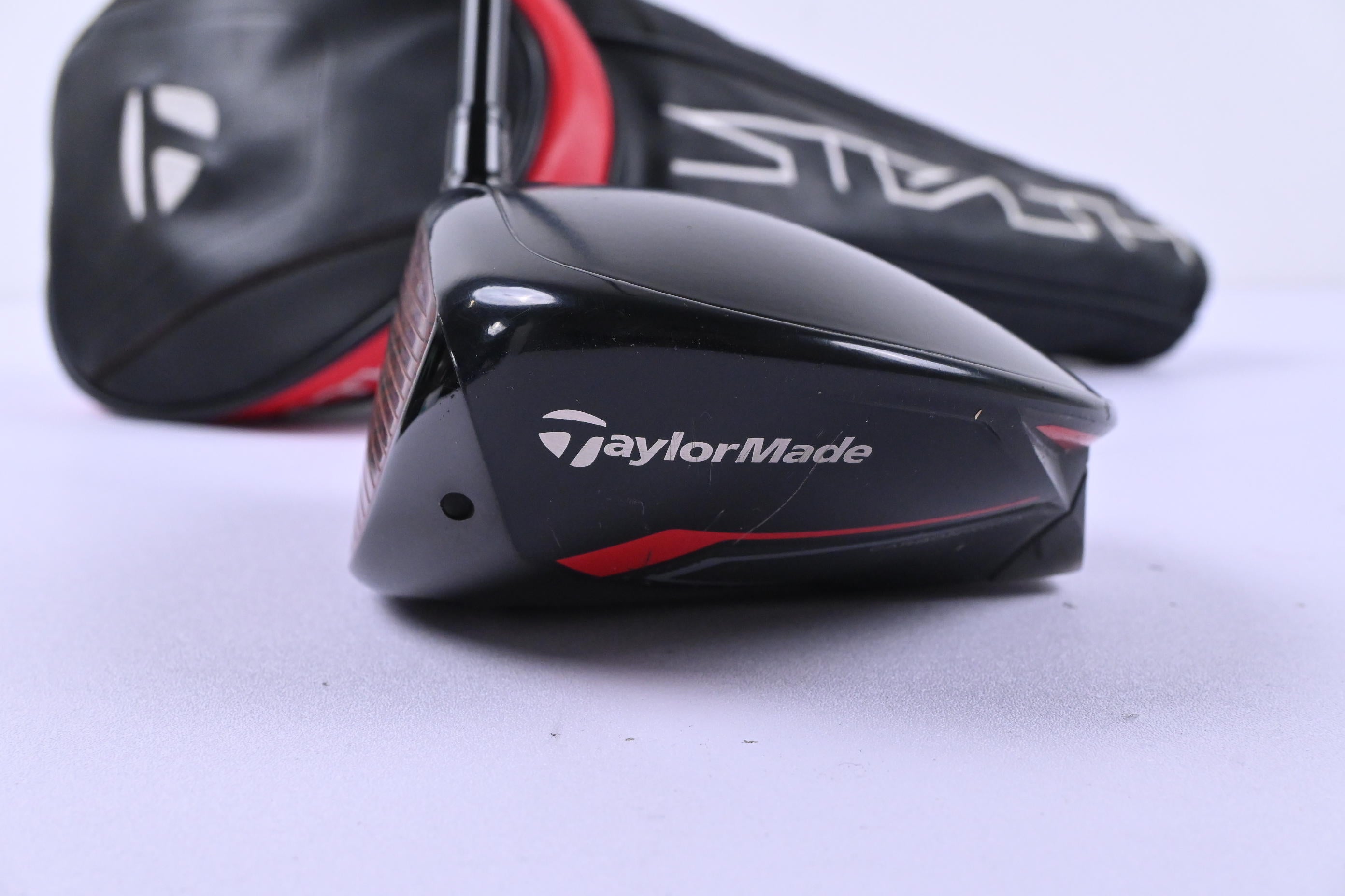 Left Hand Taylormade Stealth Driver / 10.5 Degree / Senior Flex Ventus Red 5