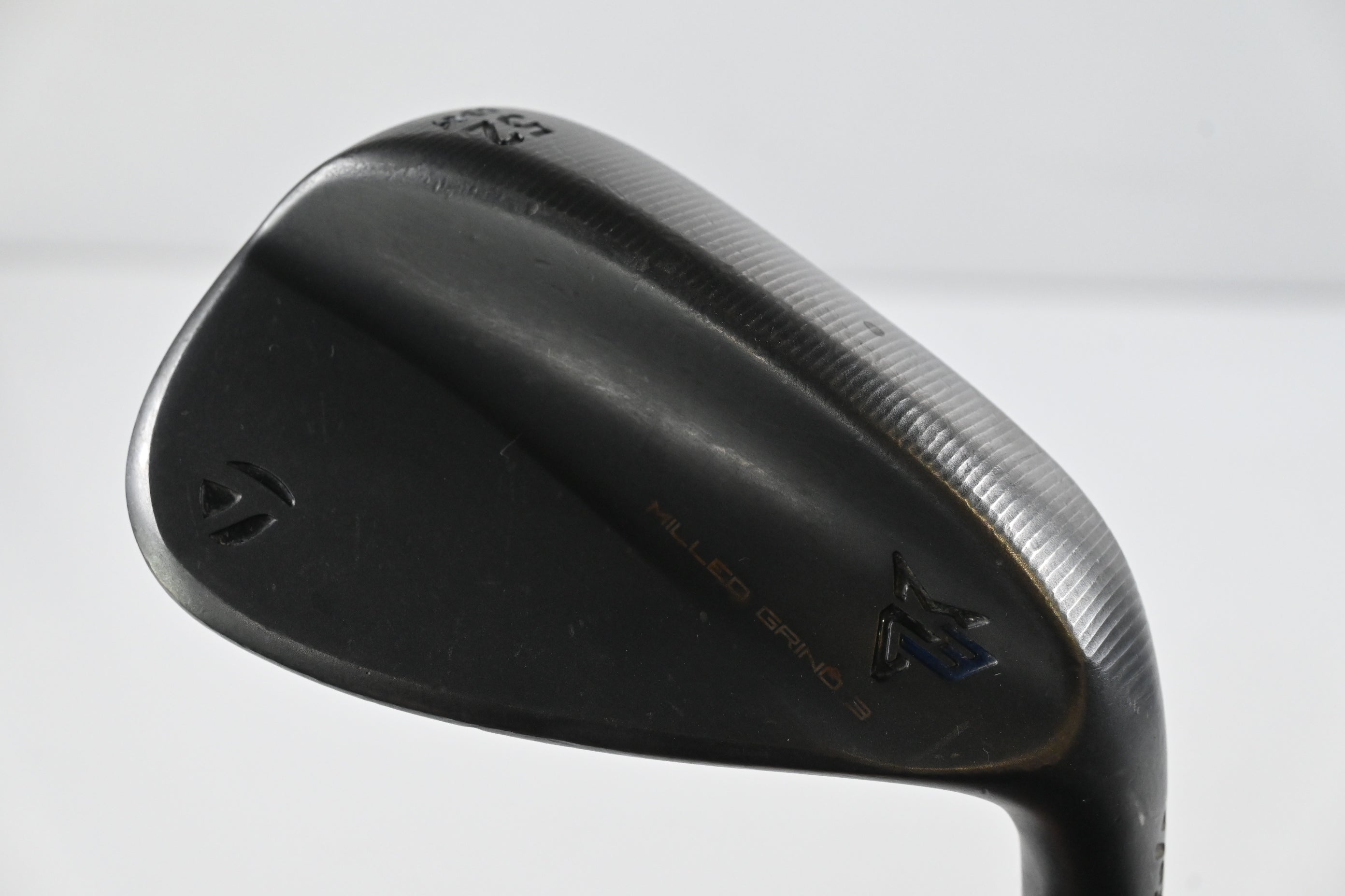 Taylormade Milled Grind 3 Black Gap Wedge / 52 Degree / Stiff Flex Dynamic Gold