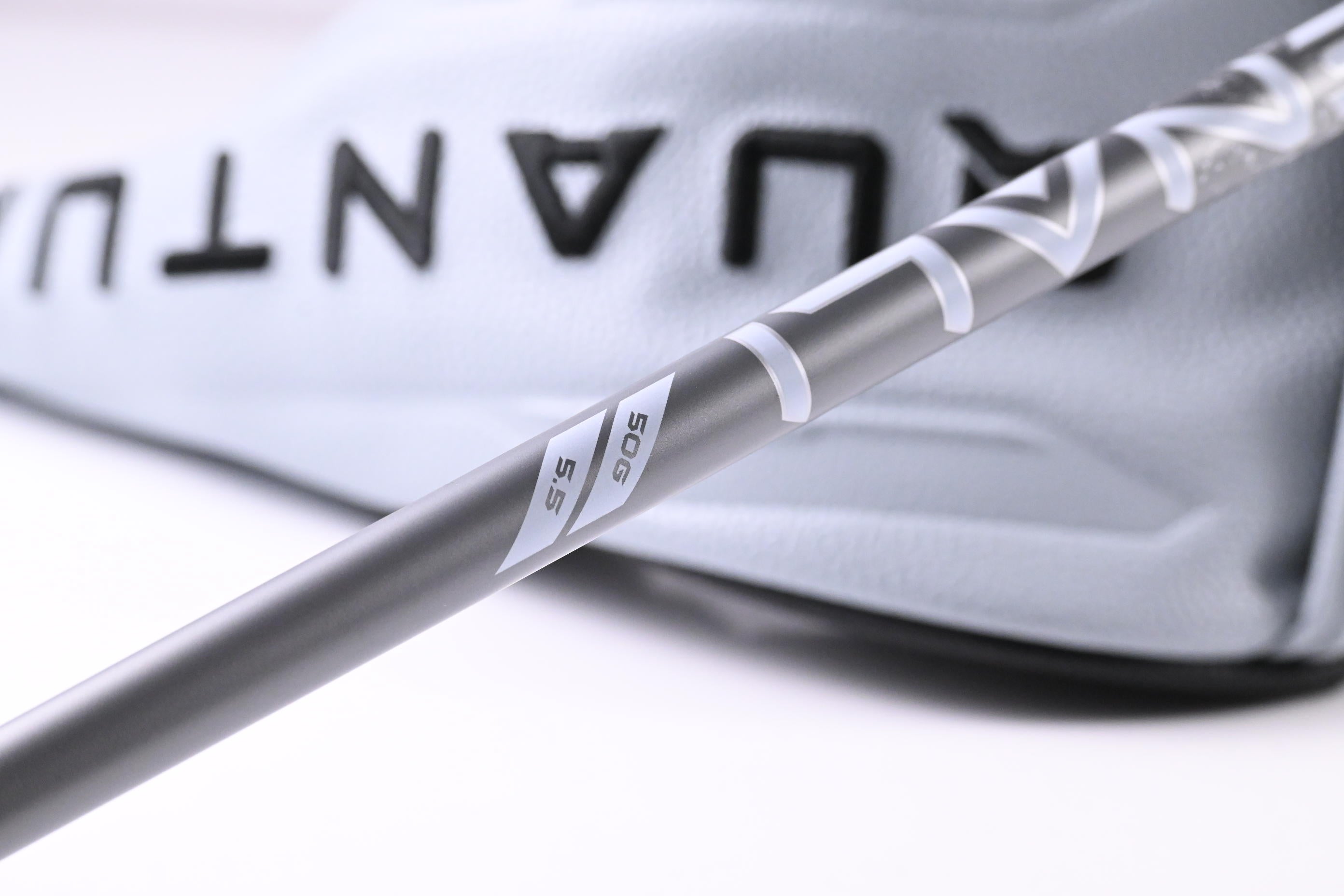 Callaway Quantum Max Driver / 10.5 Degree / Regular Flex Denali Frost Silver 50