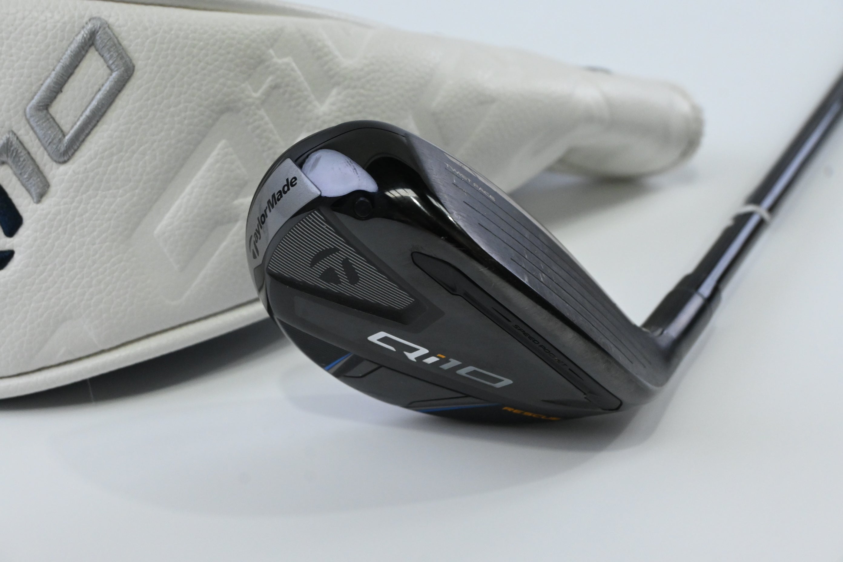 Taylormade Qi10 #4 Hybrid / 22 Degree / X-Flex HZRDUS Gen 4 Black 90 Shaft