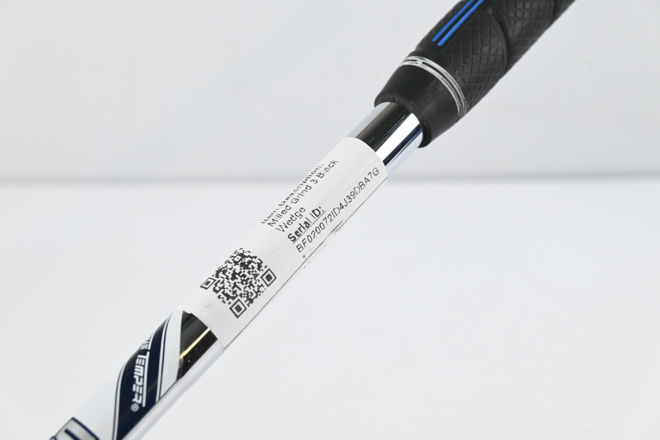 Taylormade Milled Grind 3 Black Gap Wedge / 52 Degree / Stiff Flex Dynamic Gold